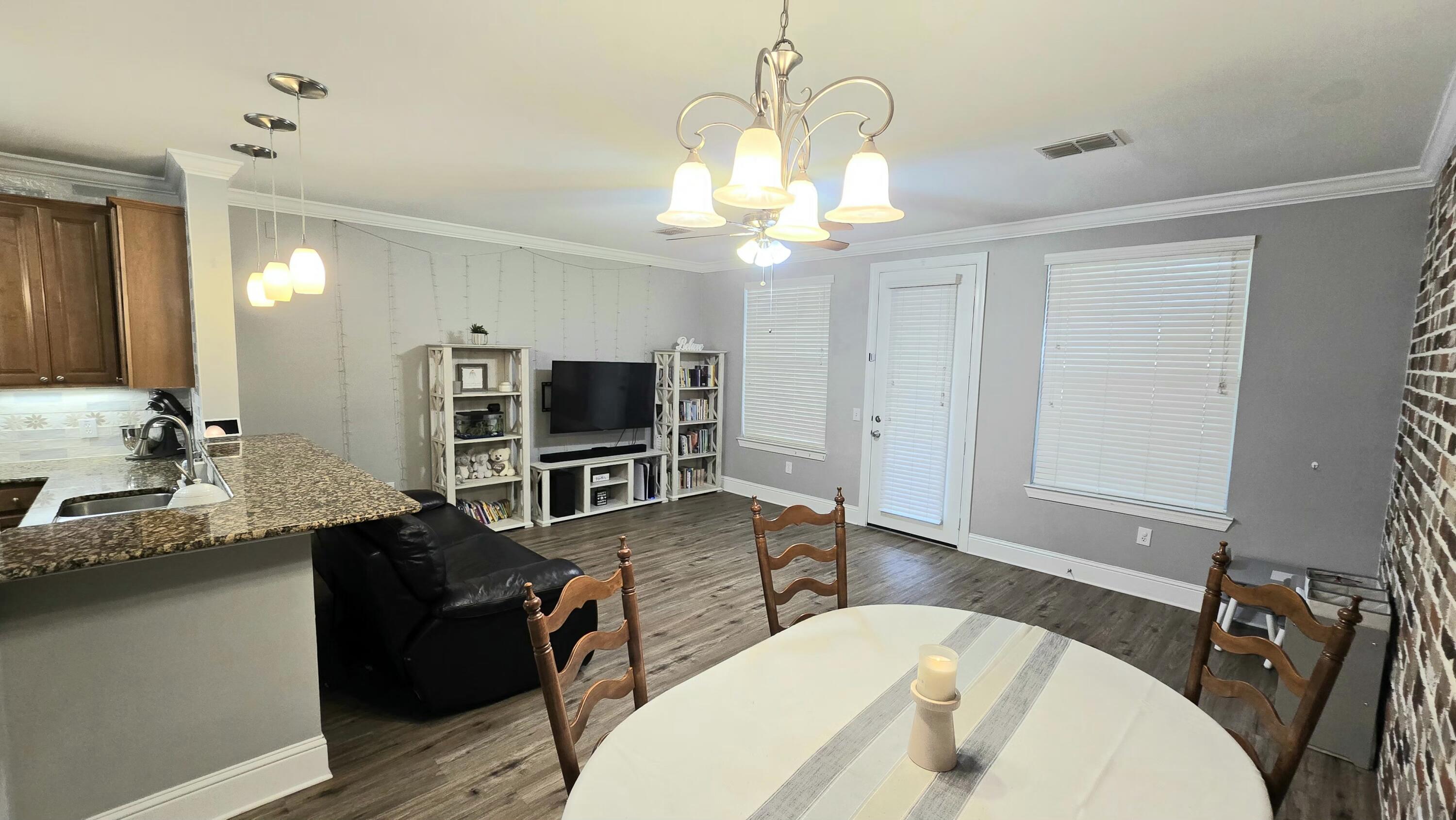 EAGLE BAY - Residential