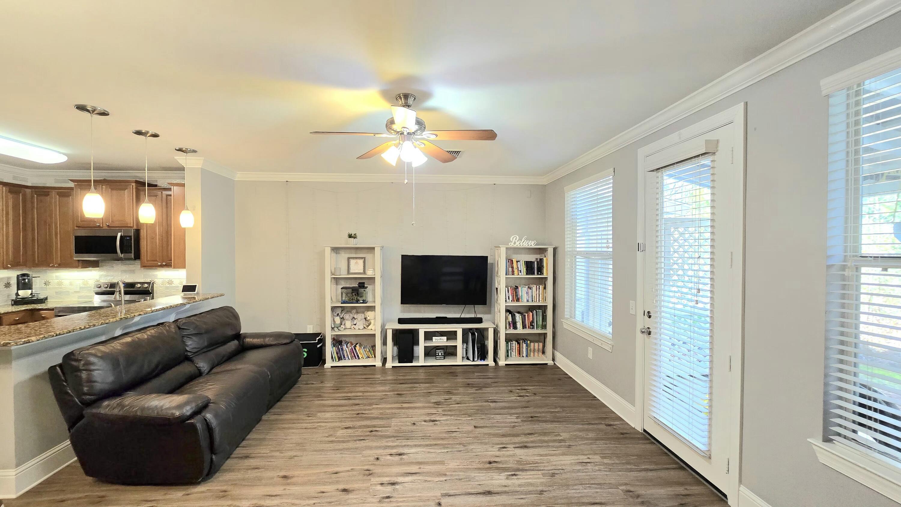 EAGLE BAY - Residential