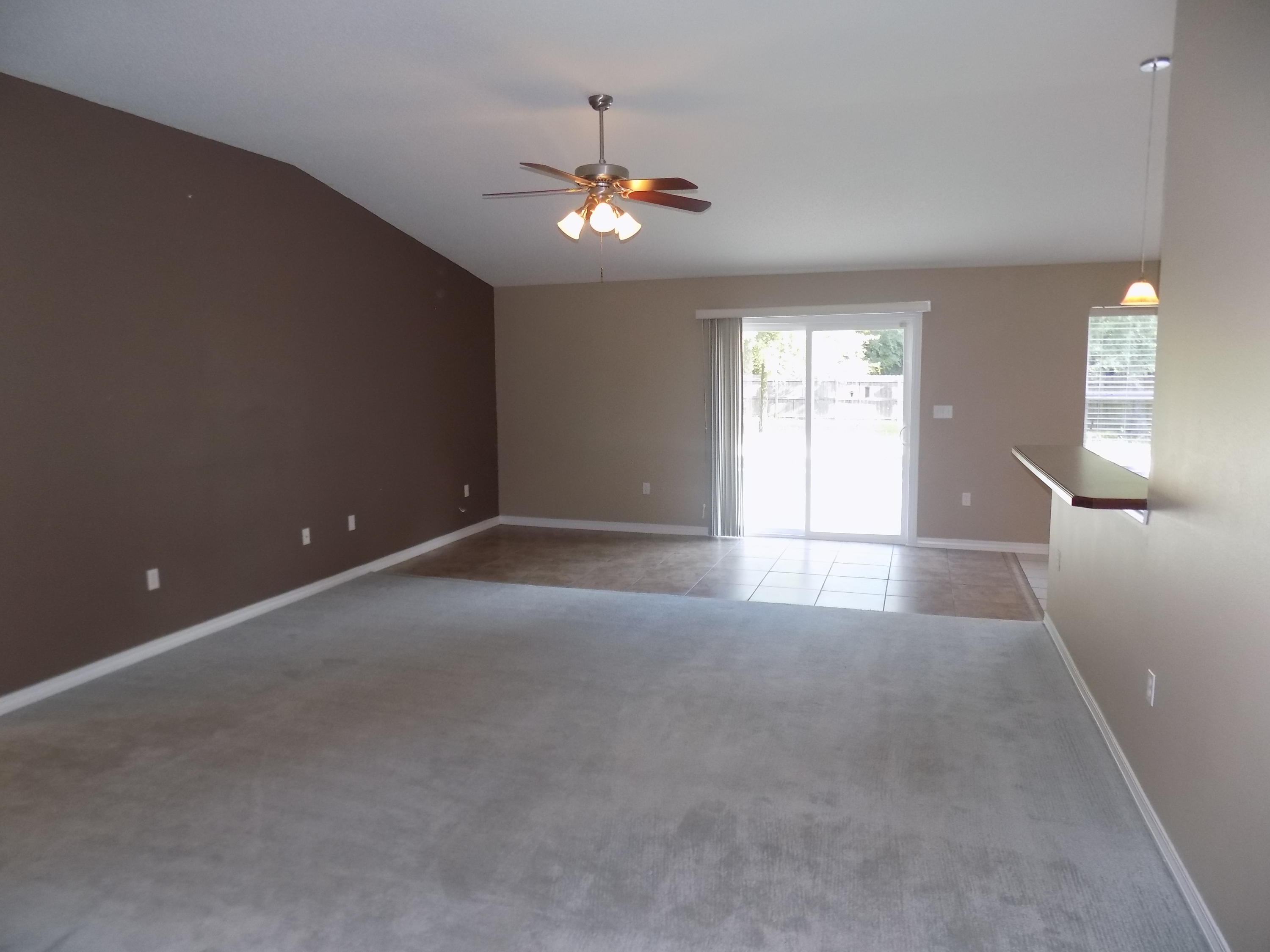 COUNTRYWOOD EST - Residential