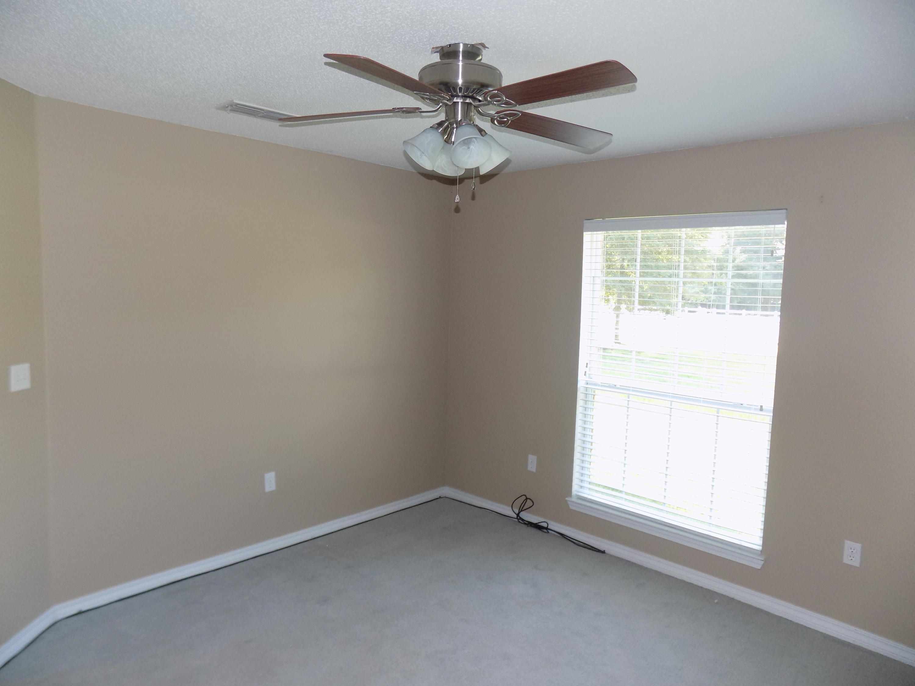 COUNTRYWOOD EST - Residential