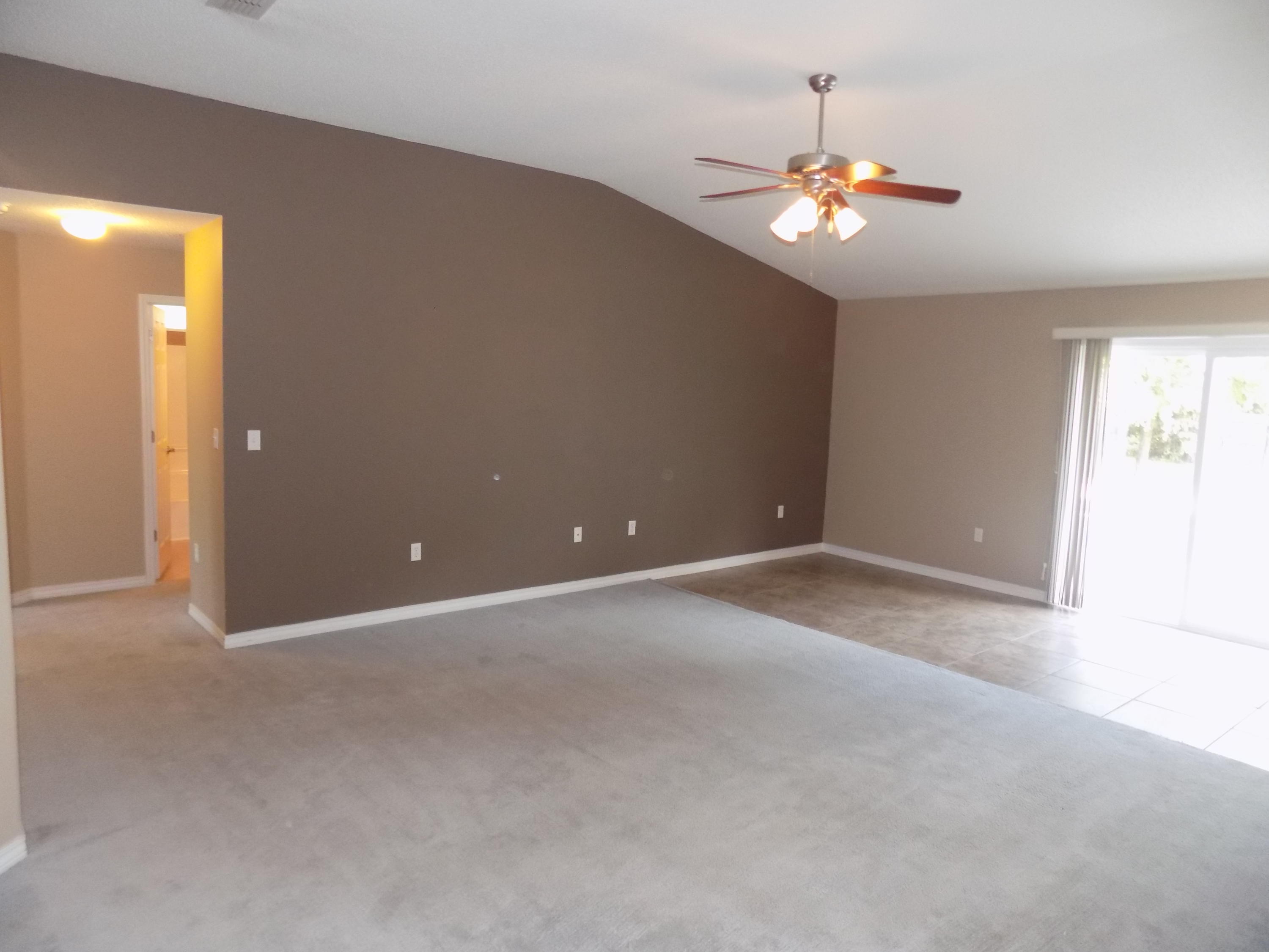 COUNTRYWOOD EST - Residential