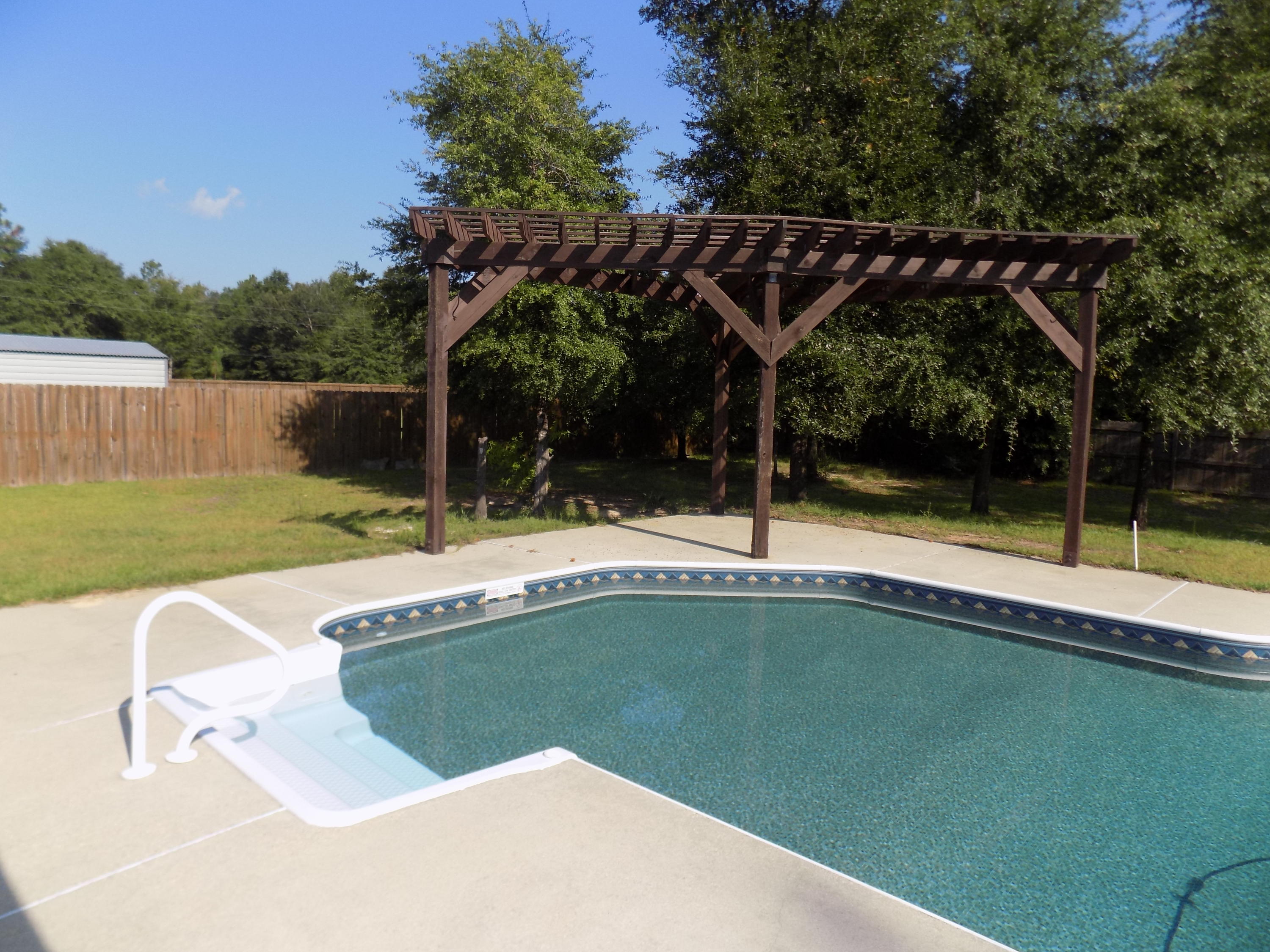 COUNTRYWOOD EST - Residential