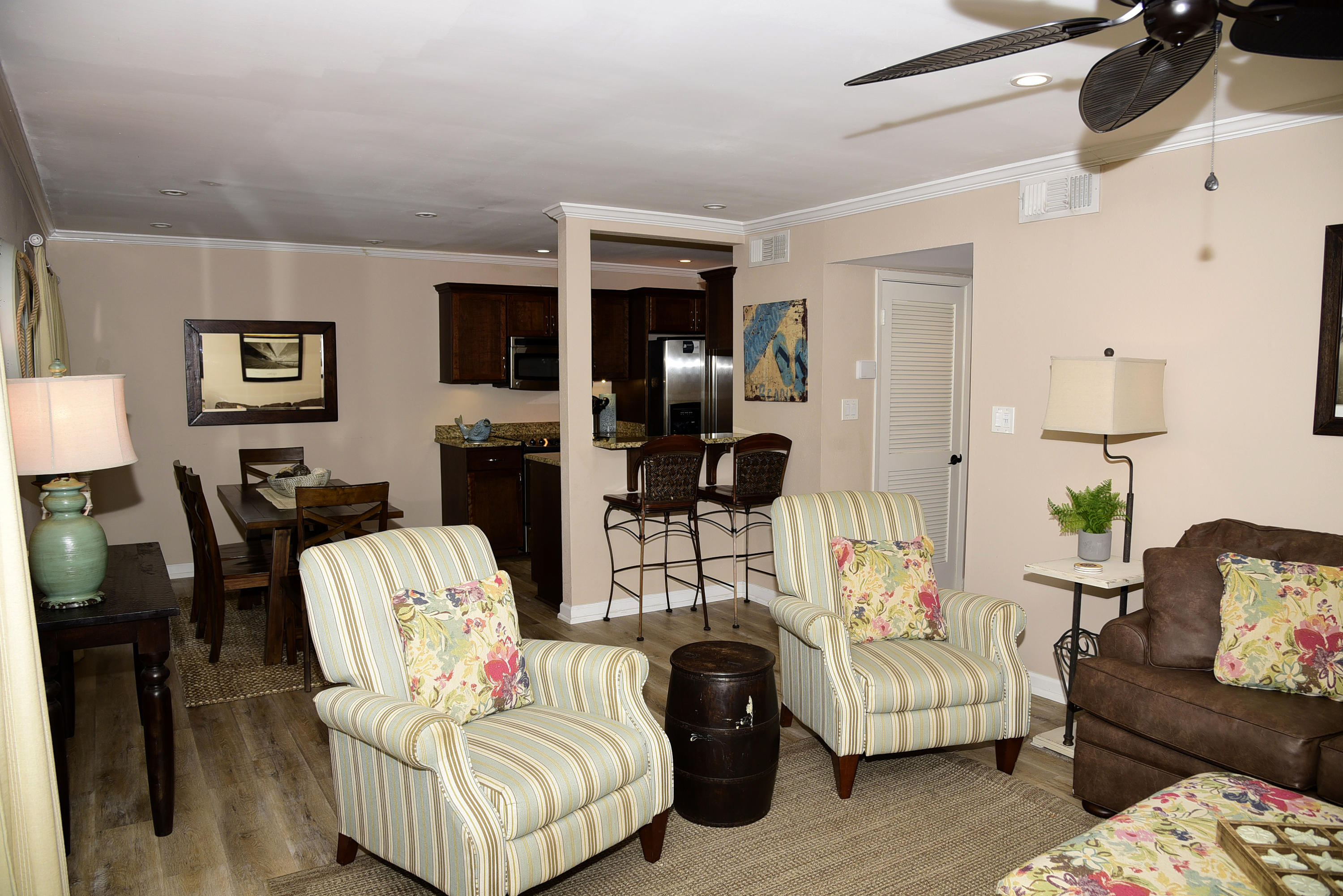 SEASCAPE CONDO GARDEN VILLA - Residential