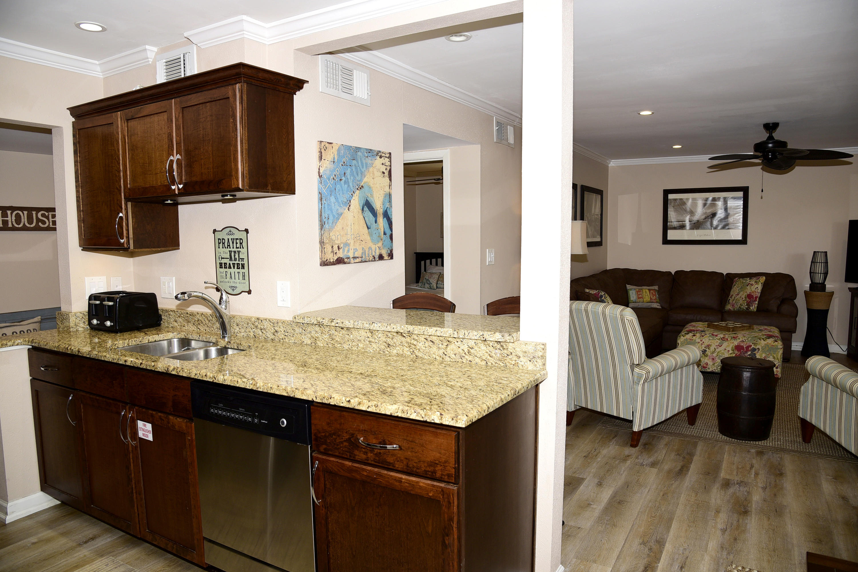 SEASCAPE CONDO GARDEN VILLA - Residential
