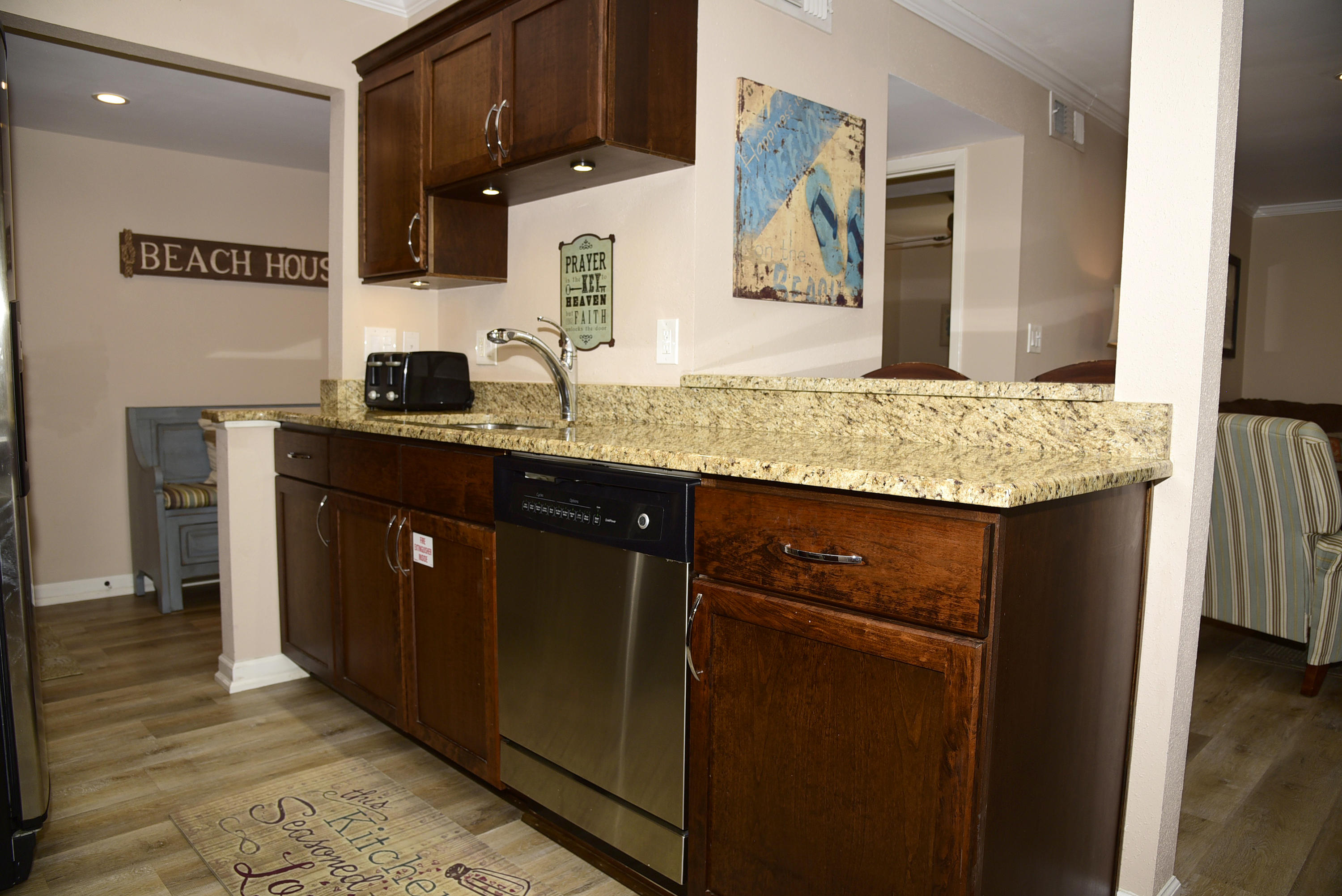 SEASCAPE CONDO GARDEN VILLA - Residential
