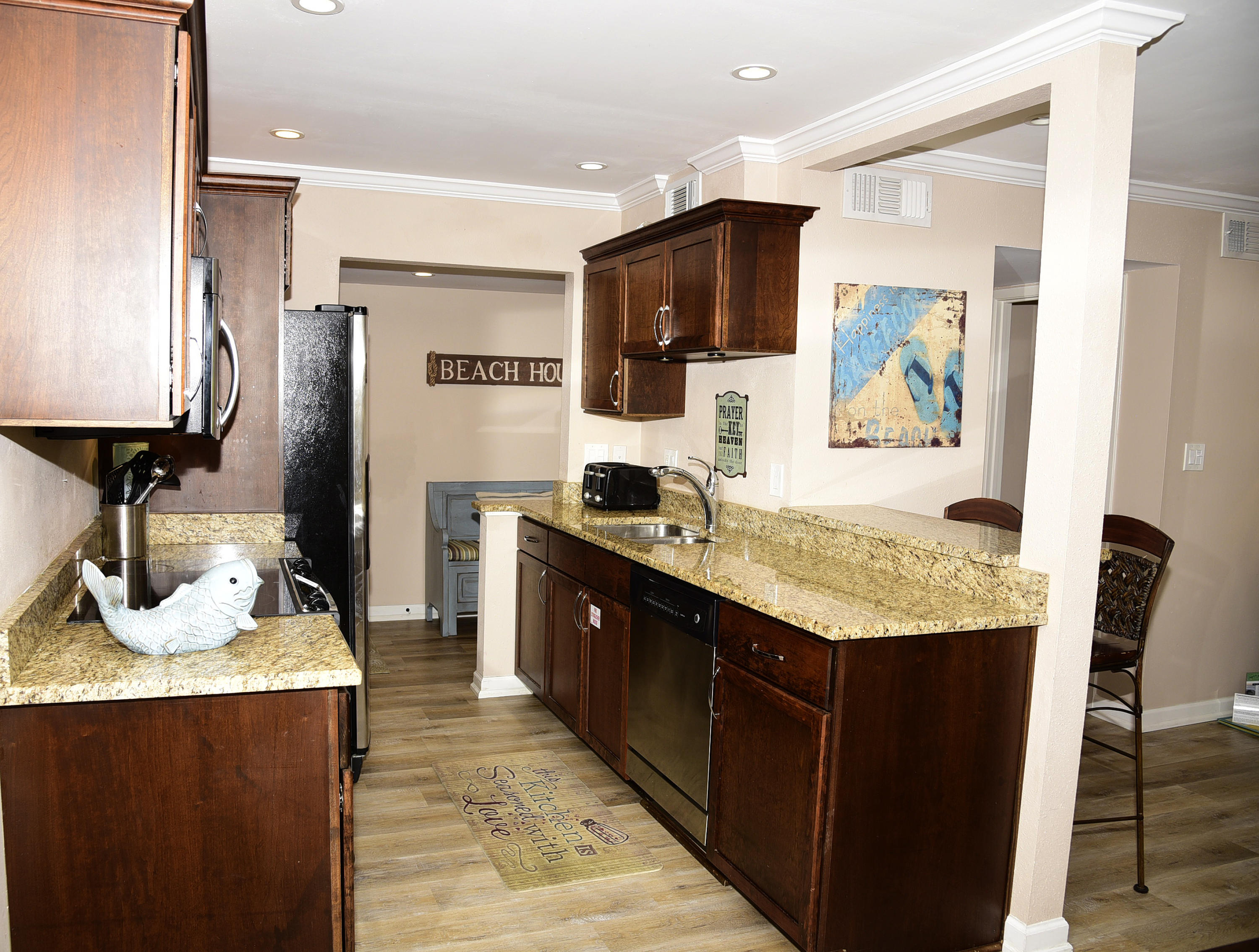 SEASCAPE CONDO GARDEN VILLA - Residential