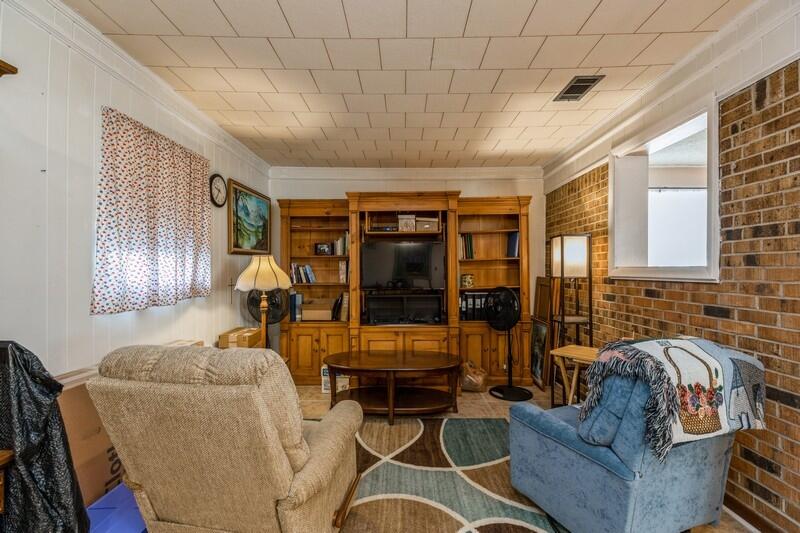 LAKEWOOD S/D lot 5 Block 3 - Residential