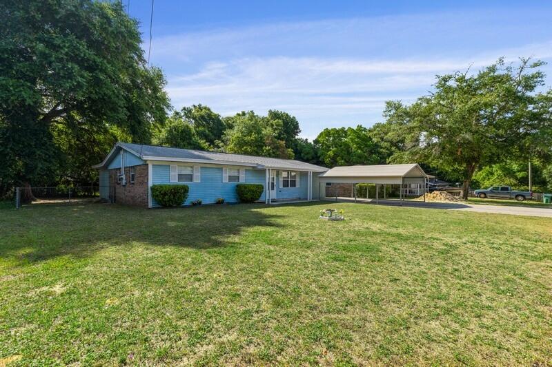 LAKEWOOD S/D lot 5 Block 3 - Residential