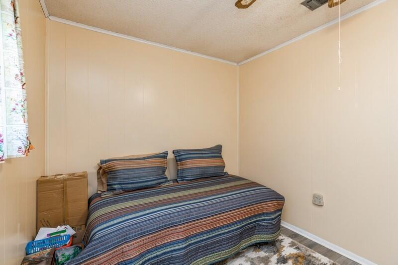 LAKEWOOD S/D lot 5 Block 3 - Residential