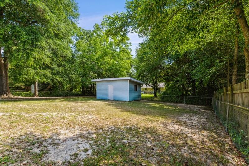 LAKEWOOD S/D lot 5 Block 3 - Residential