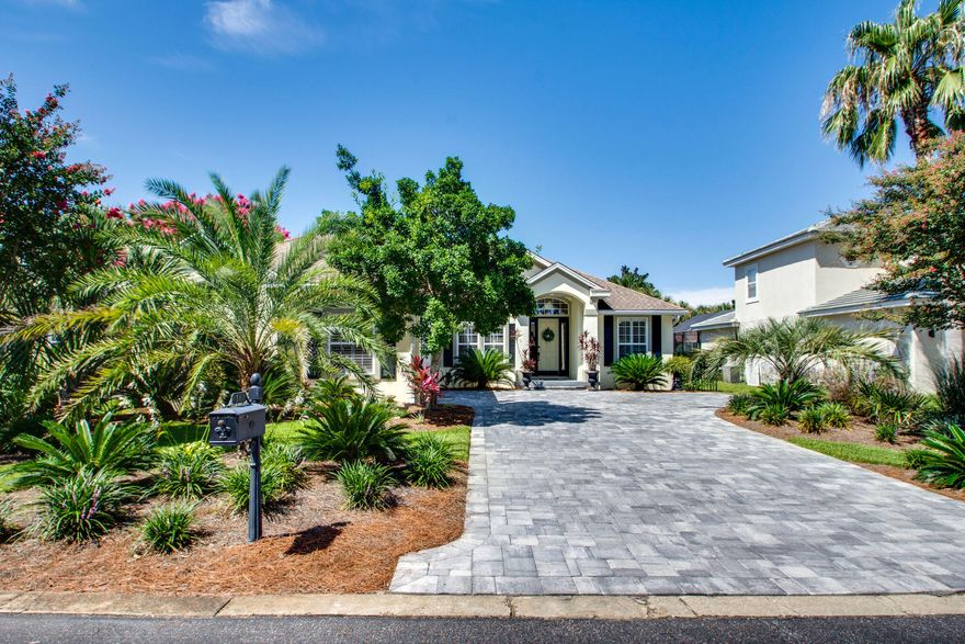 Lake Front Home WITH Your Own Private Pool! Gorgeous Custom Home Meticulously Updated & Maintained. Much Desired Open Floor Plan w/ LR Overlooking Pool & Lake. All Bathrooms Updated w/ Granite, Lighting, & Fixtures. Formal DR Off Entry. Kitchen Open To LR w/ Breakfast Area All Overlooking Pool. 11 Ft Ceilings In Main Areas w/ 9 Ft Elsewhere. MBR w/ Lighted Tray Ceiling (10 Ft). Updated Master Bath w/ Awesome Walk In Shower & HUGE Walk-in Closet. Guest BR's Separated By Full 2nd Bathroom w/ Granite Counters & Updated Fixtures. Another Half Bath In Hallway From Garage. Nice Laundry w/ Extra Storage. Garage w/ Built Ins. Screened Pool Overlooking Lake. Fenced Pet Area Off Pool. Paver Stone Driveway. One Of The Nicest Homes You Will See. Call Today To See This House & Make It Yours!