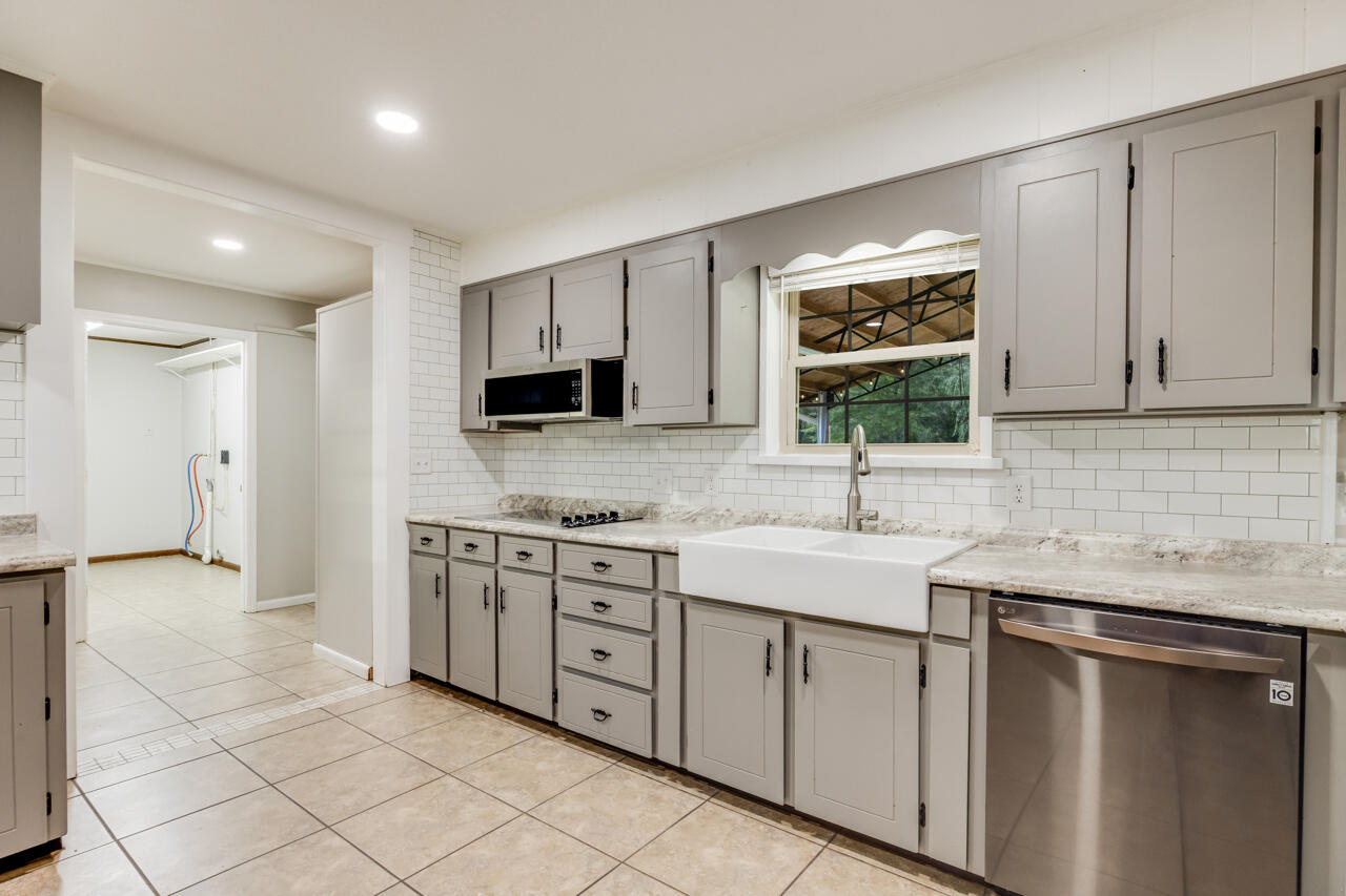 BAKER - Residential