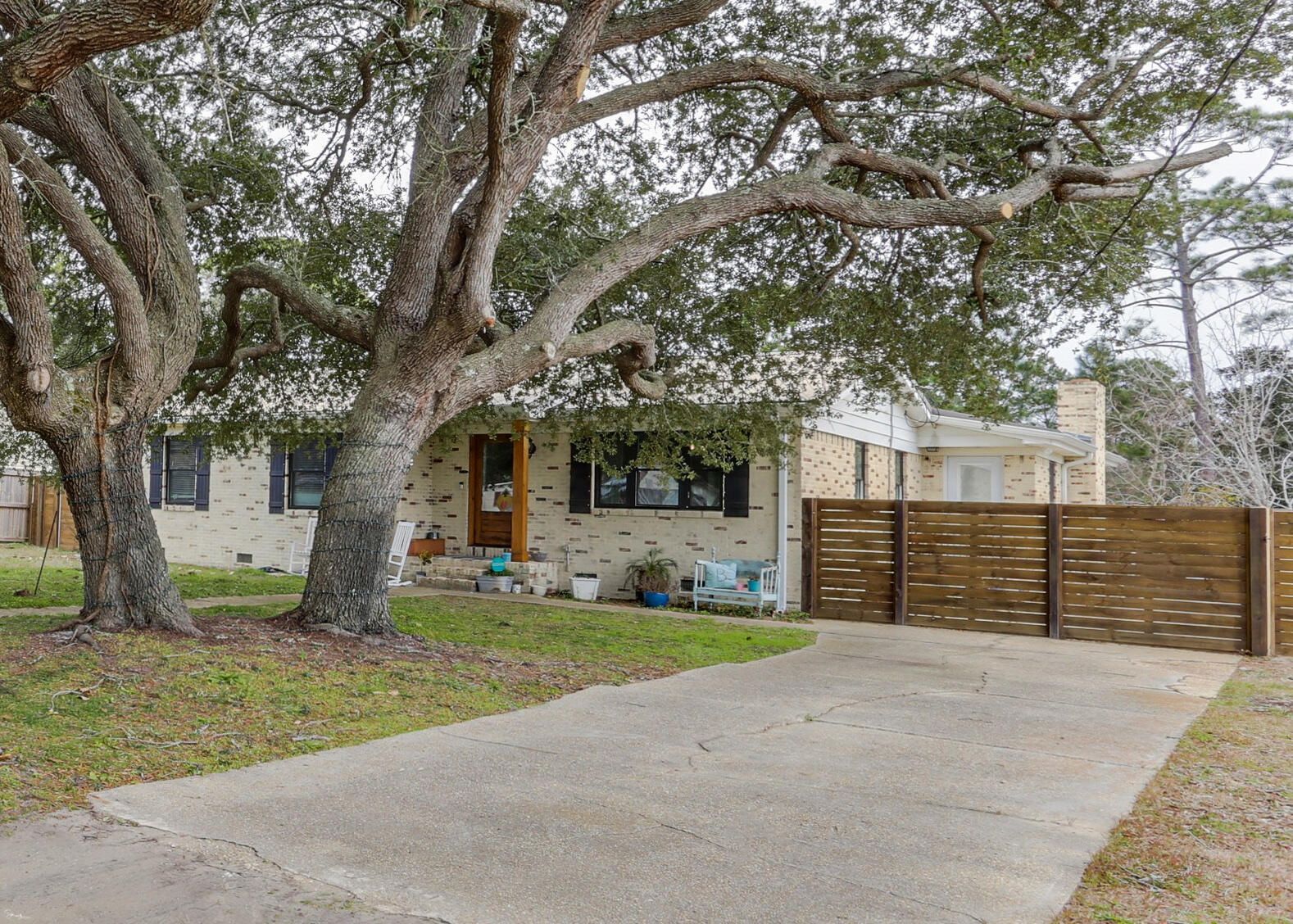WYNNEHAVEN BEACH ESTATES - Residential