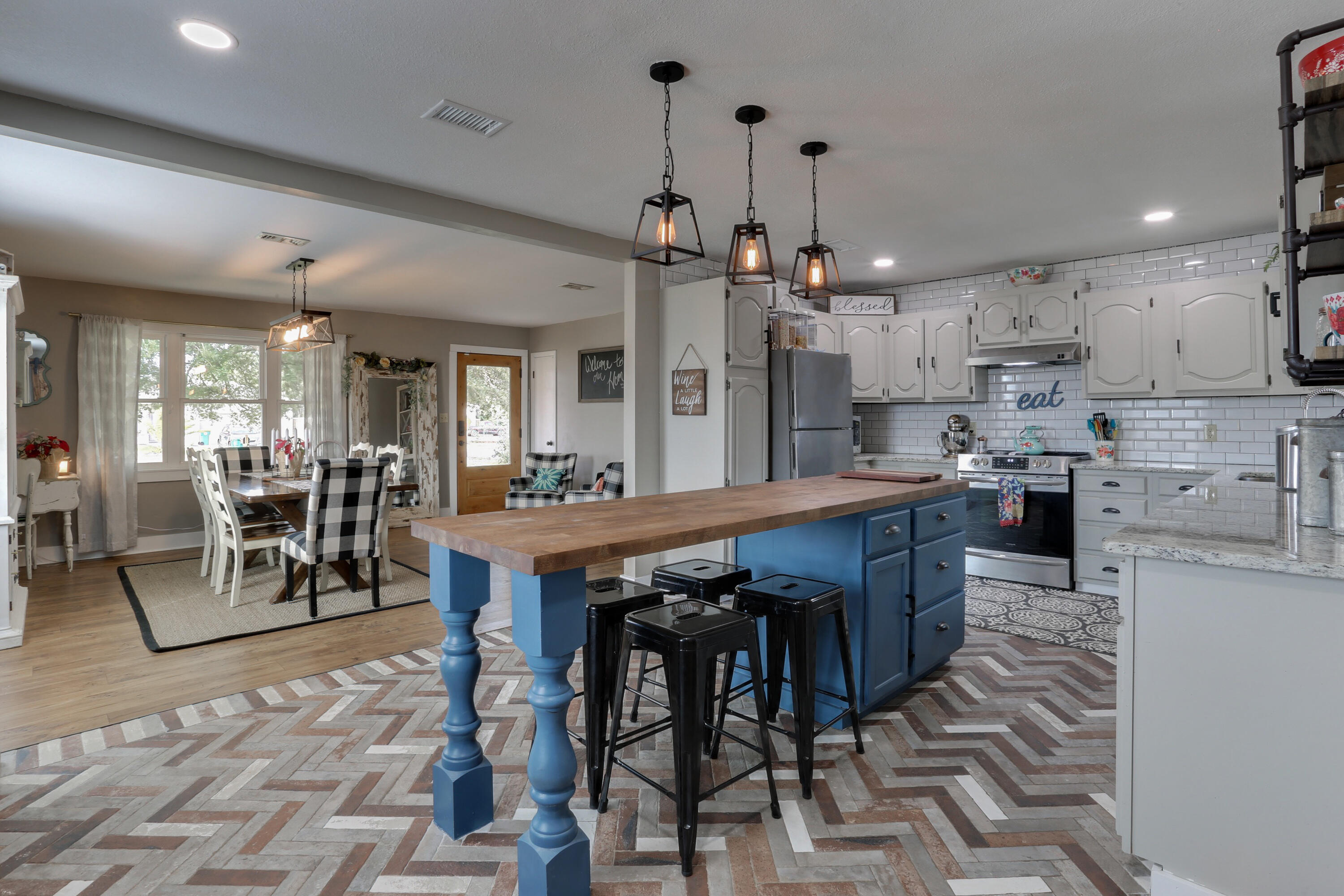 WYNNEHAVEN BEACH ESTATES - Residential