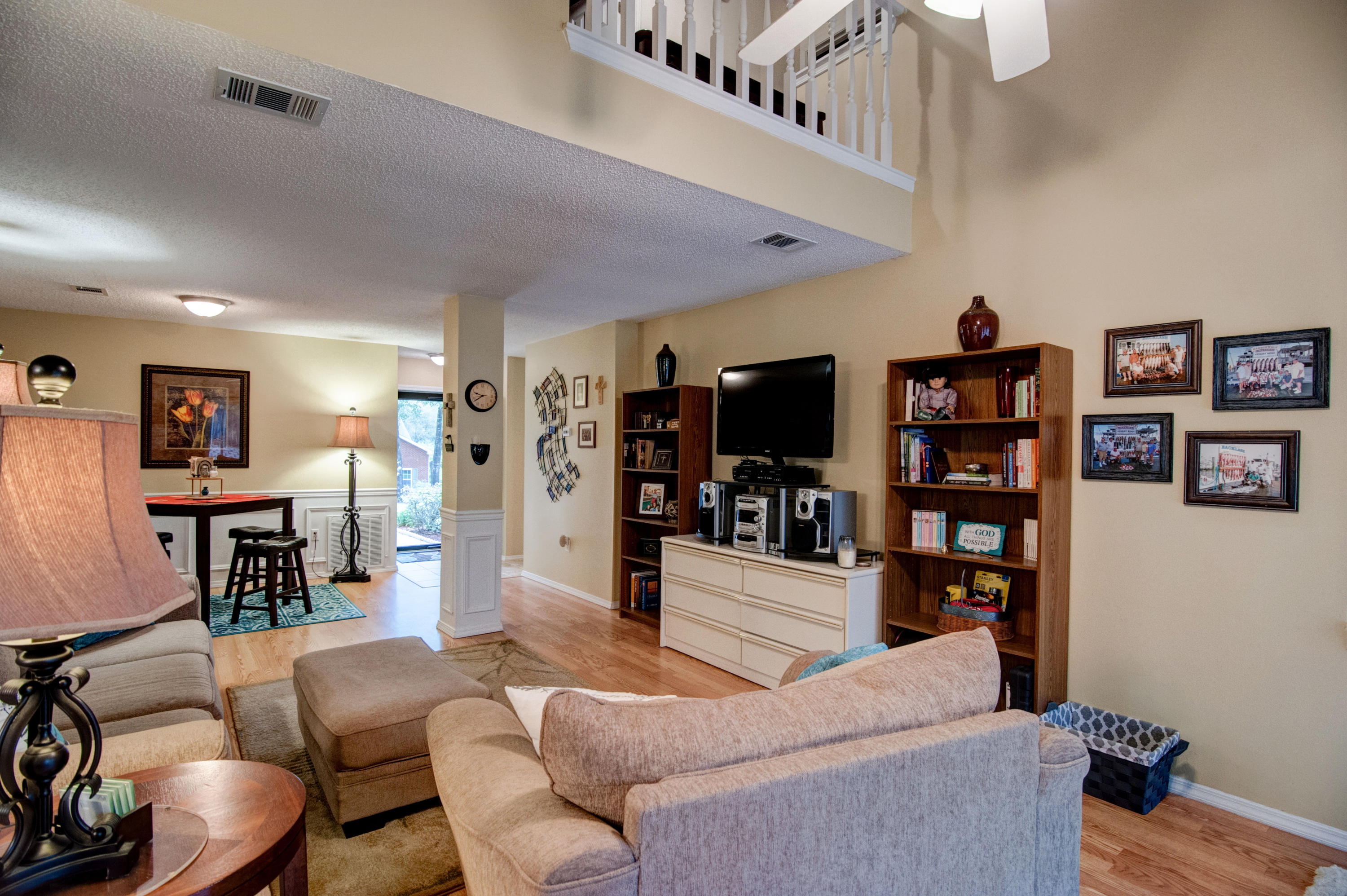 RIVERCHASE S/D PH 1 - Residential