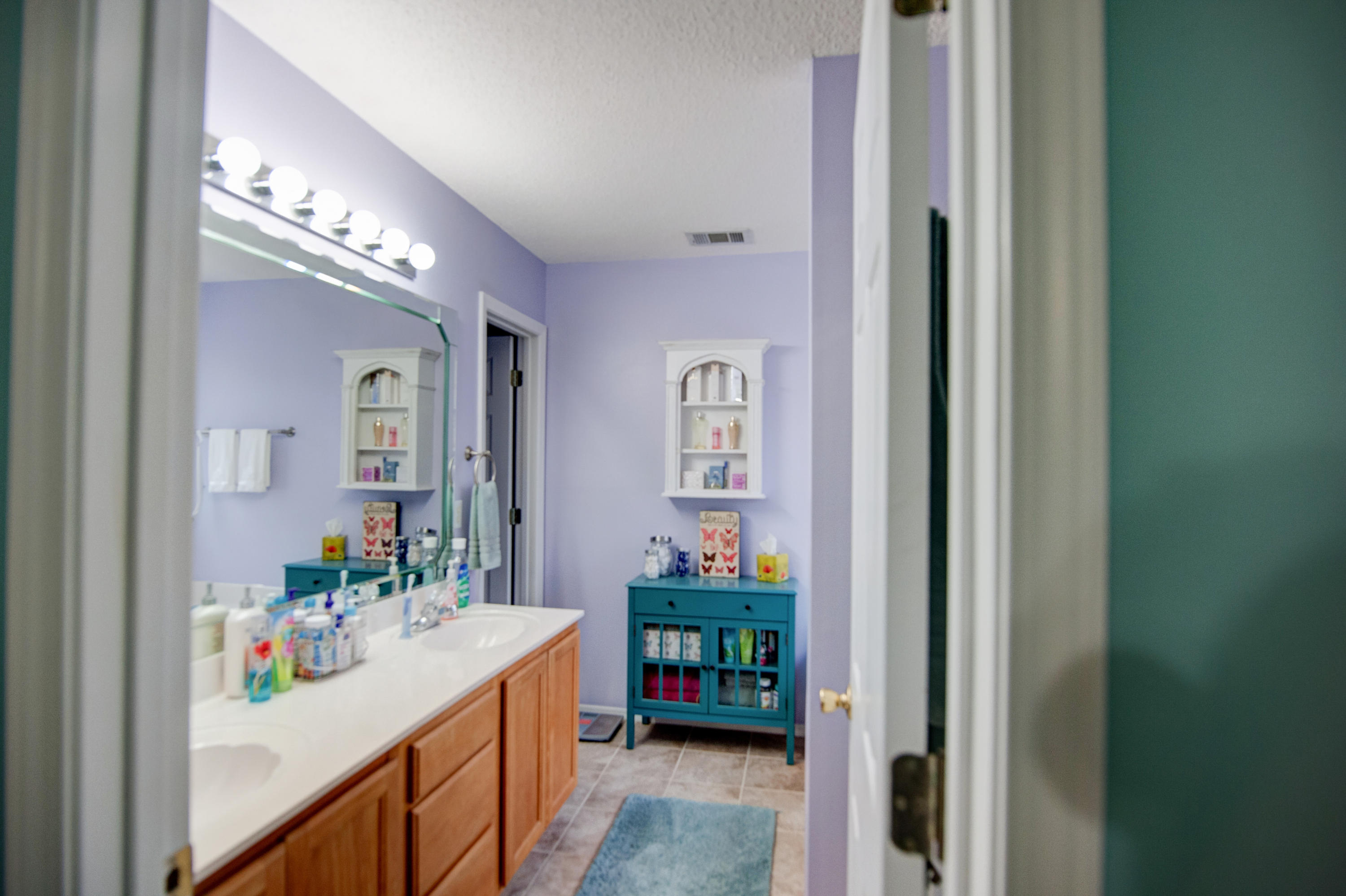 RIVERCHASE S/D PH 1 - Residential