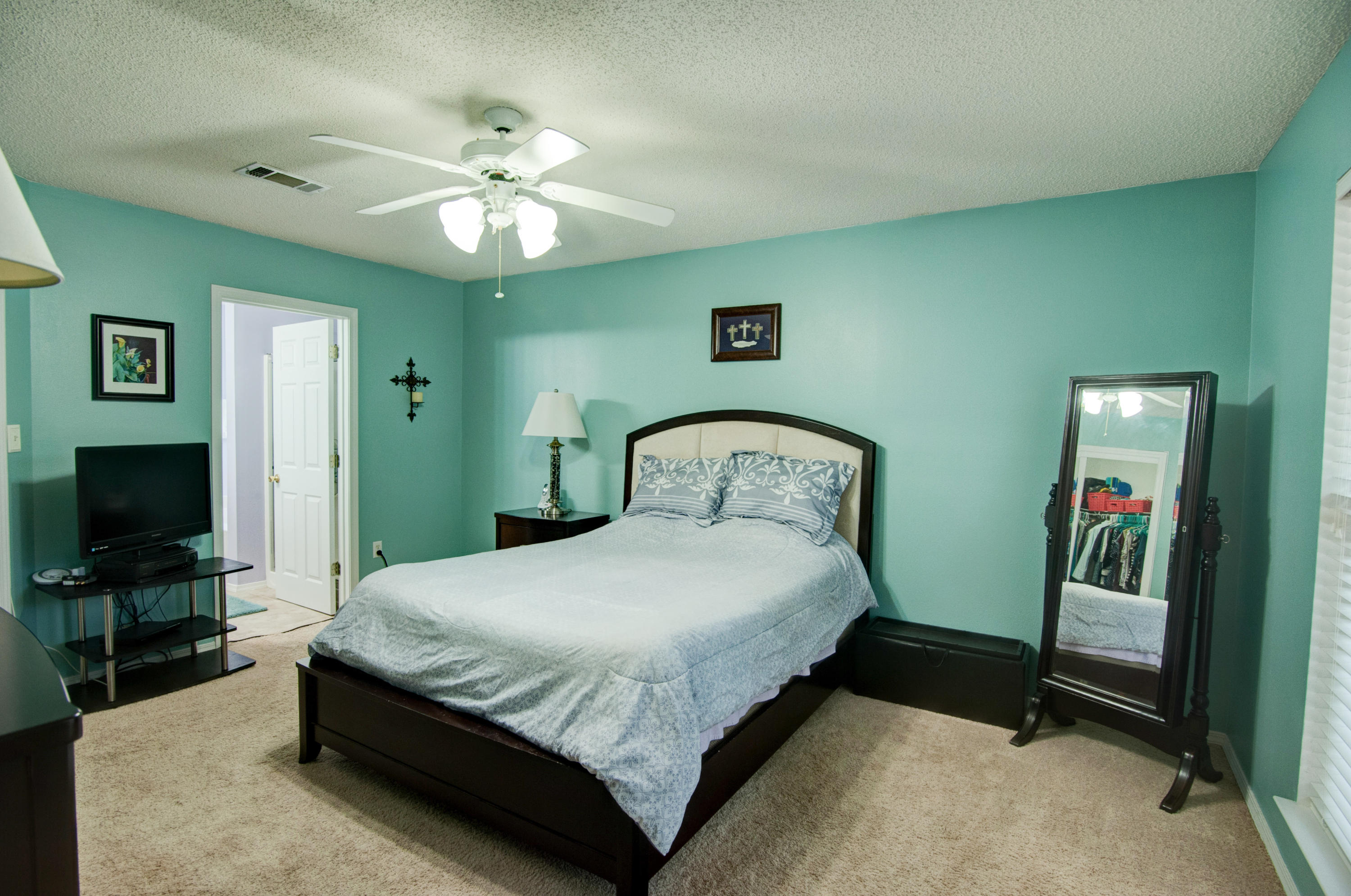 RIVERCHASE S/D PH 1 - Residential