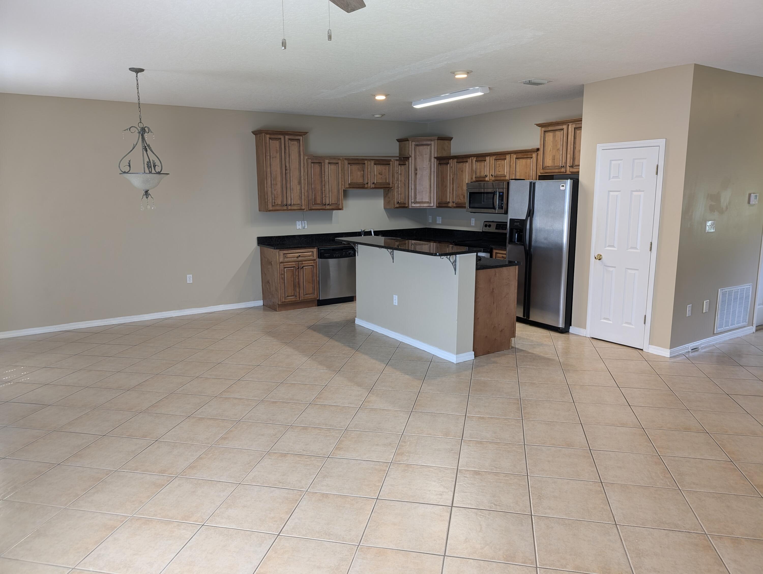 Eagle's Nest Townhomes - Residential