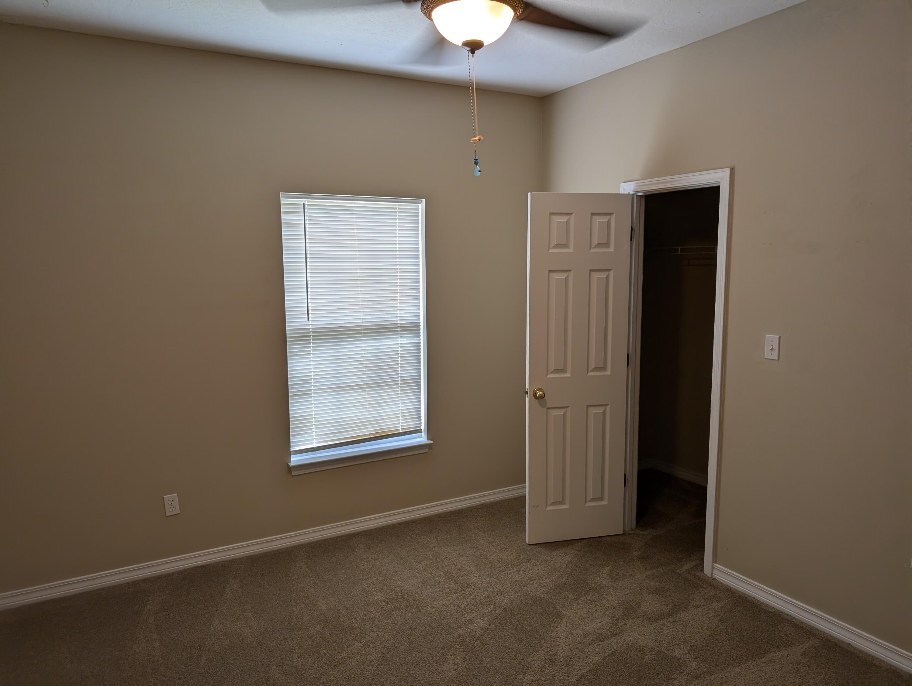 Eagle's Nest Townhomes - Residential