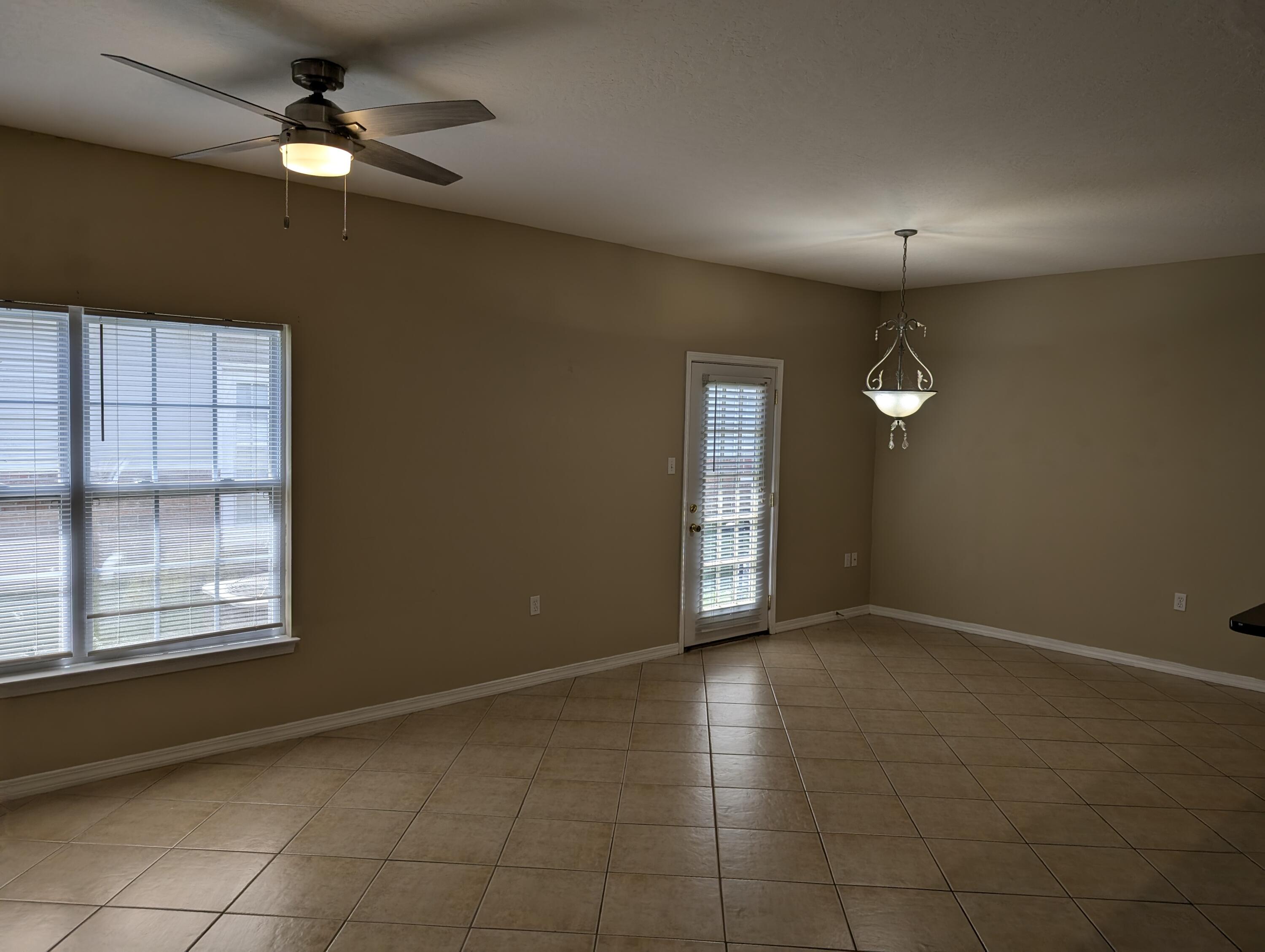 Eagle's Nest Townhomes - Residential