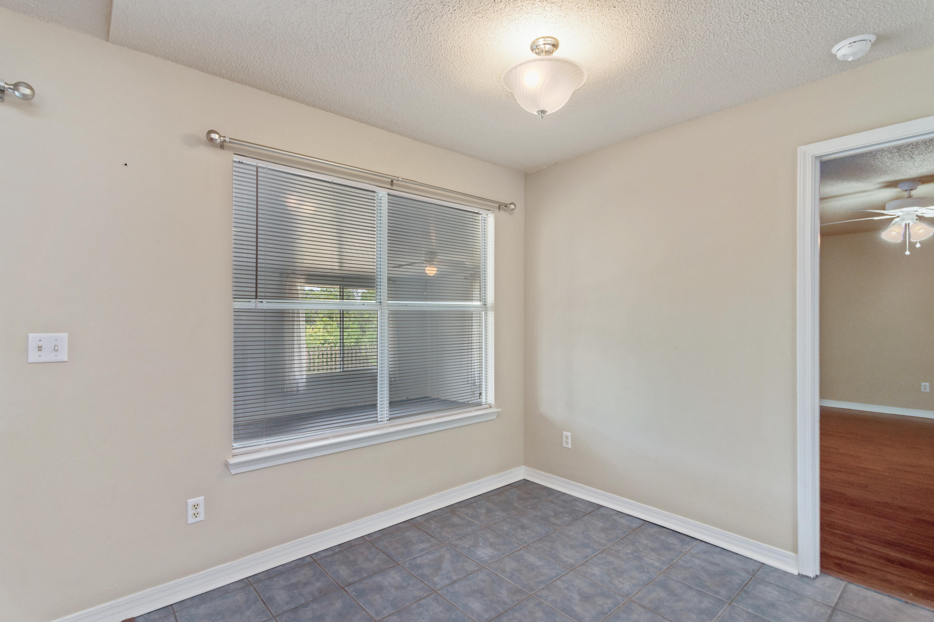 COUNTRYVIEW ESTATES 8TH ADDN - Residential