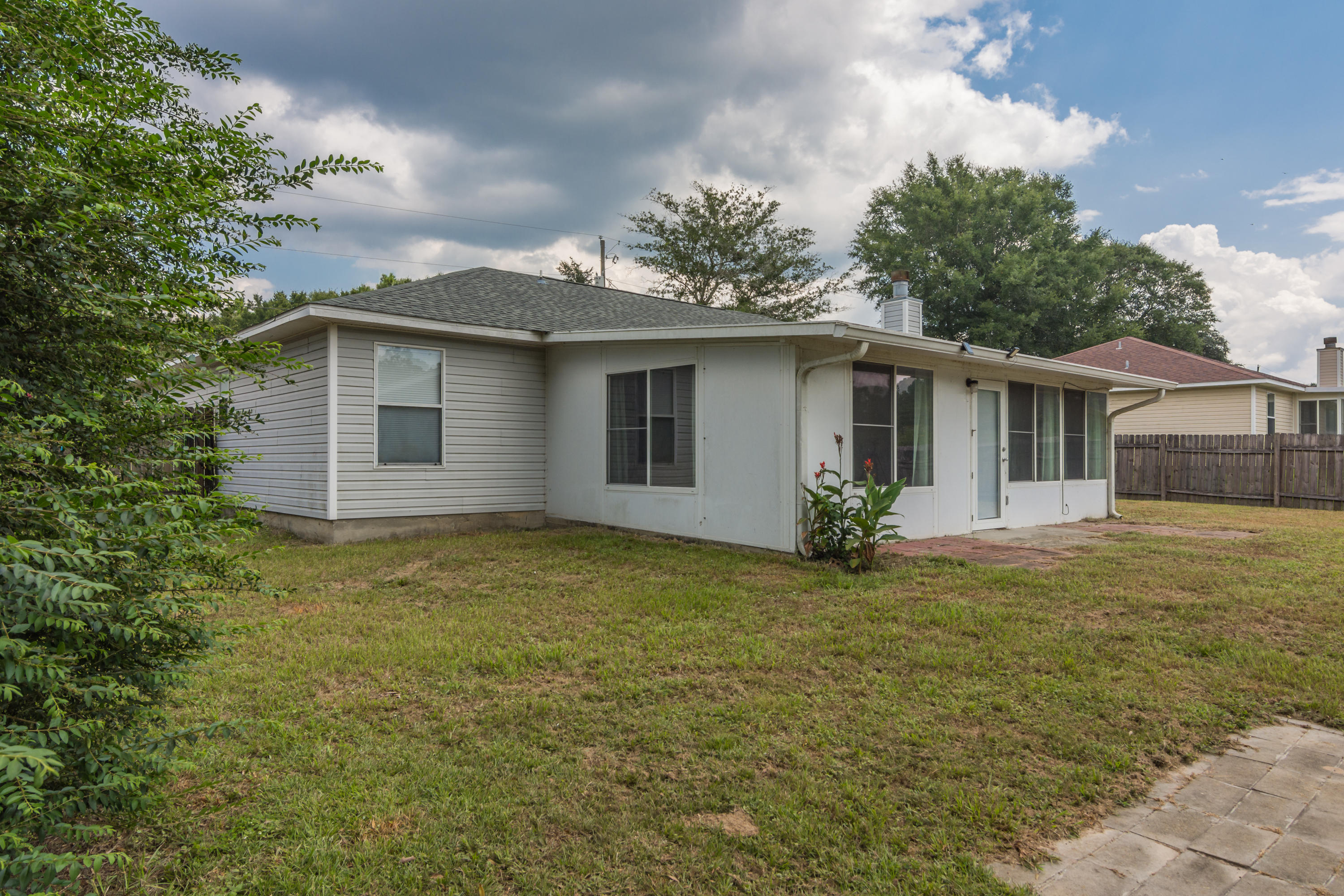 COUNTRYVIEW ESTATES 8TH ADDN - Residential