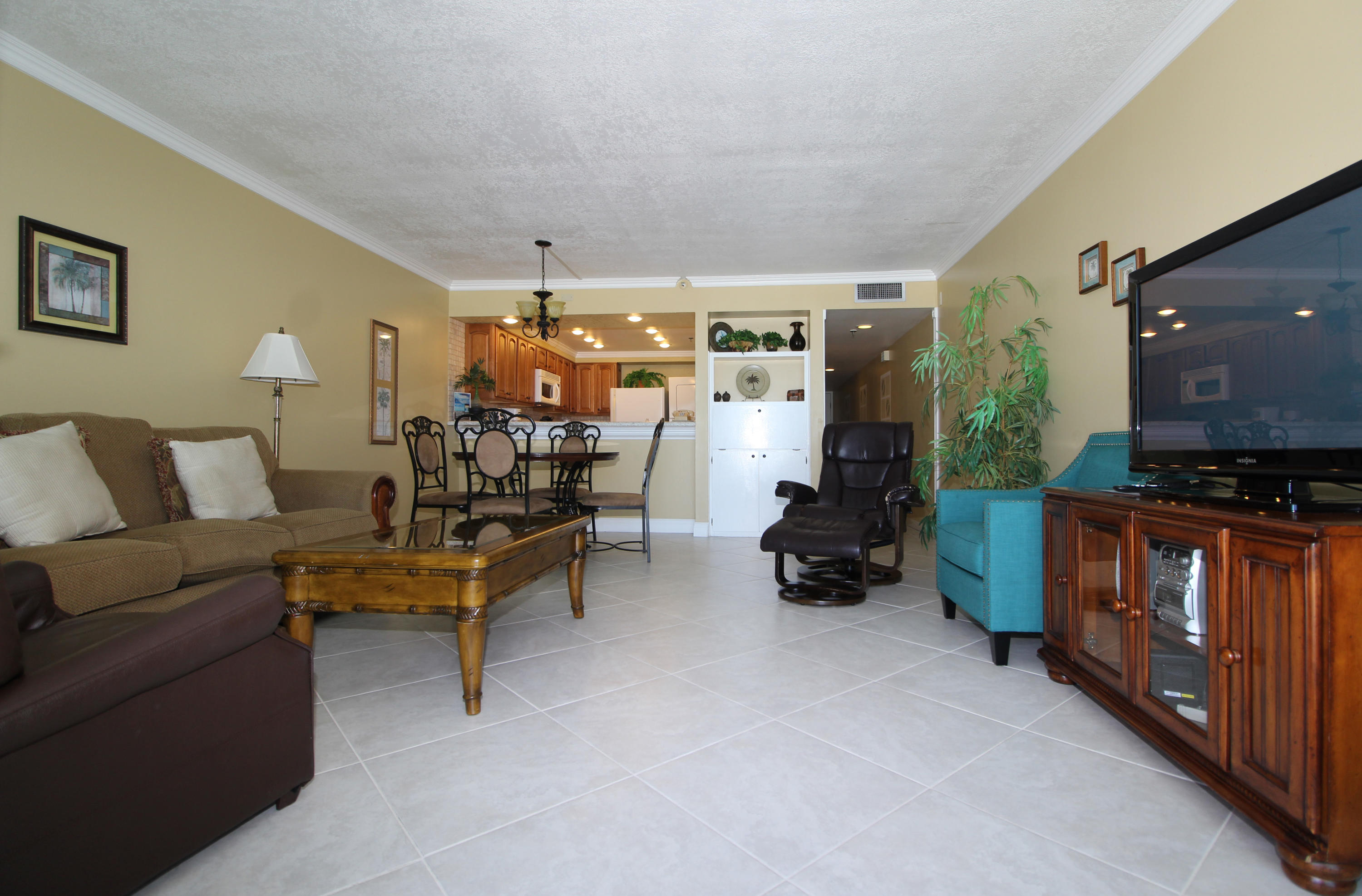 BREAKERS OF FWB PH 1 - Residential