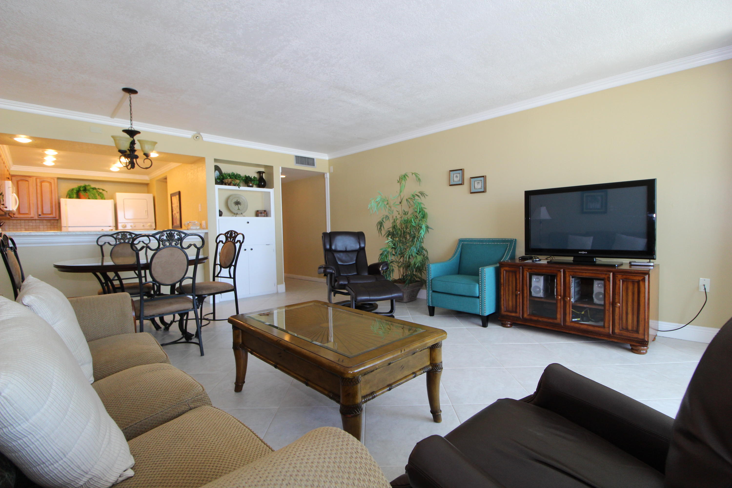 BREAKERS OF FWB PH 1 - Residential