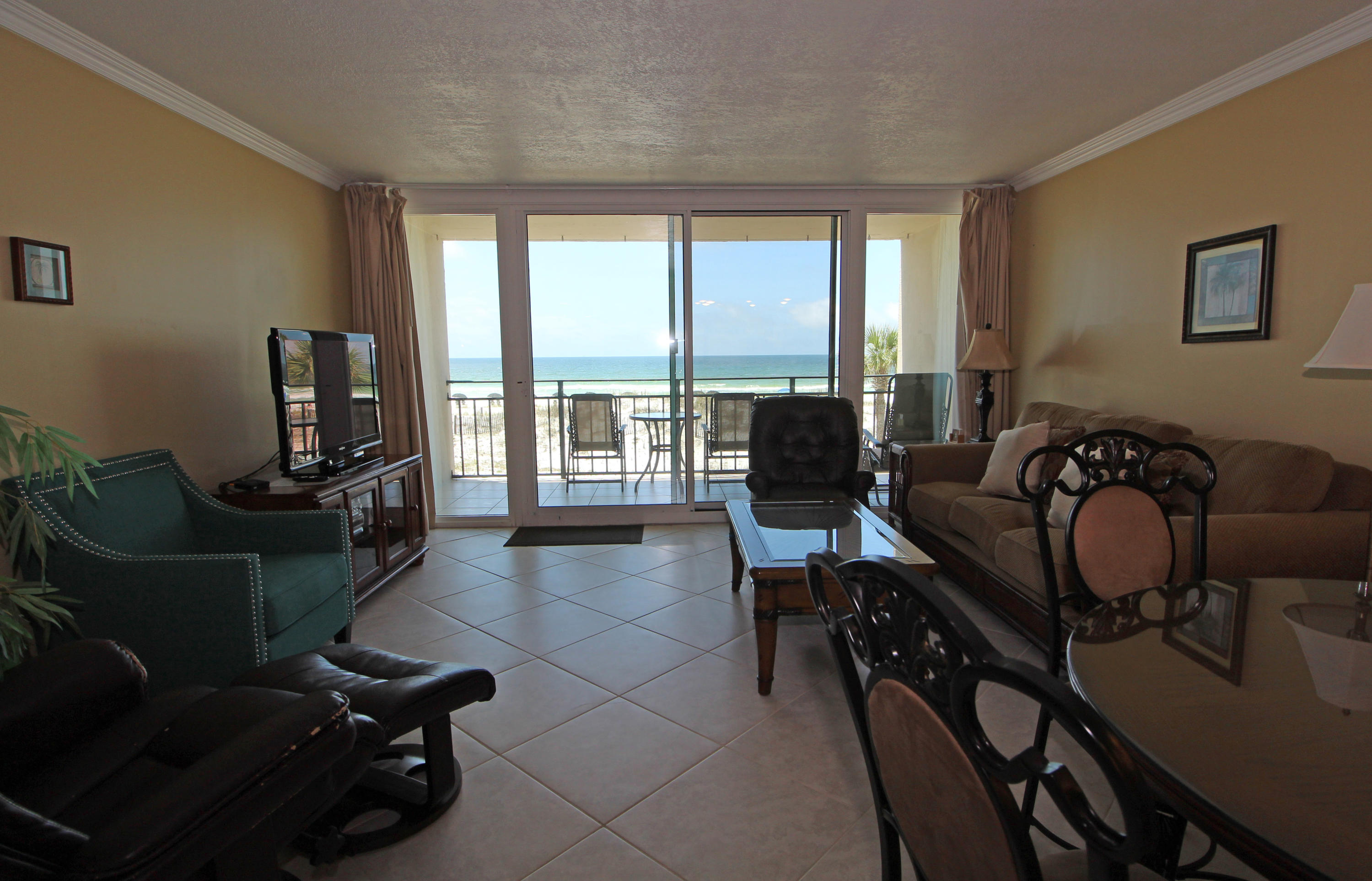 BREAKERS OF FWB PH 1 - Residential