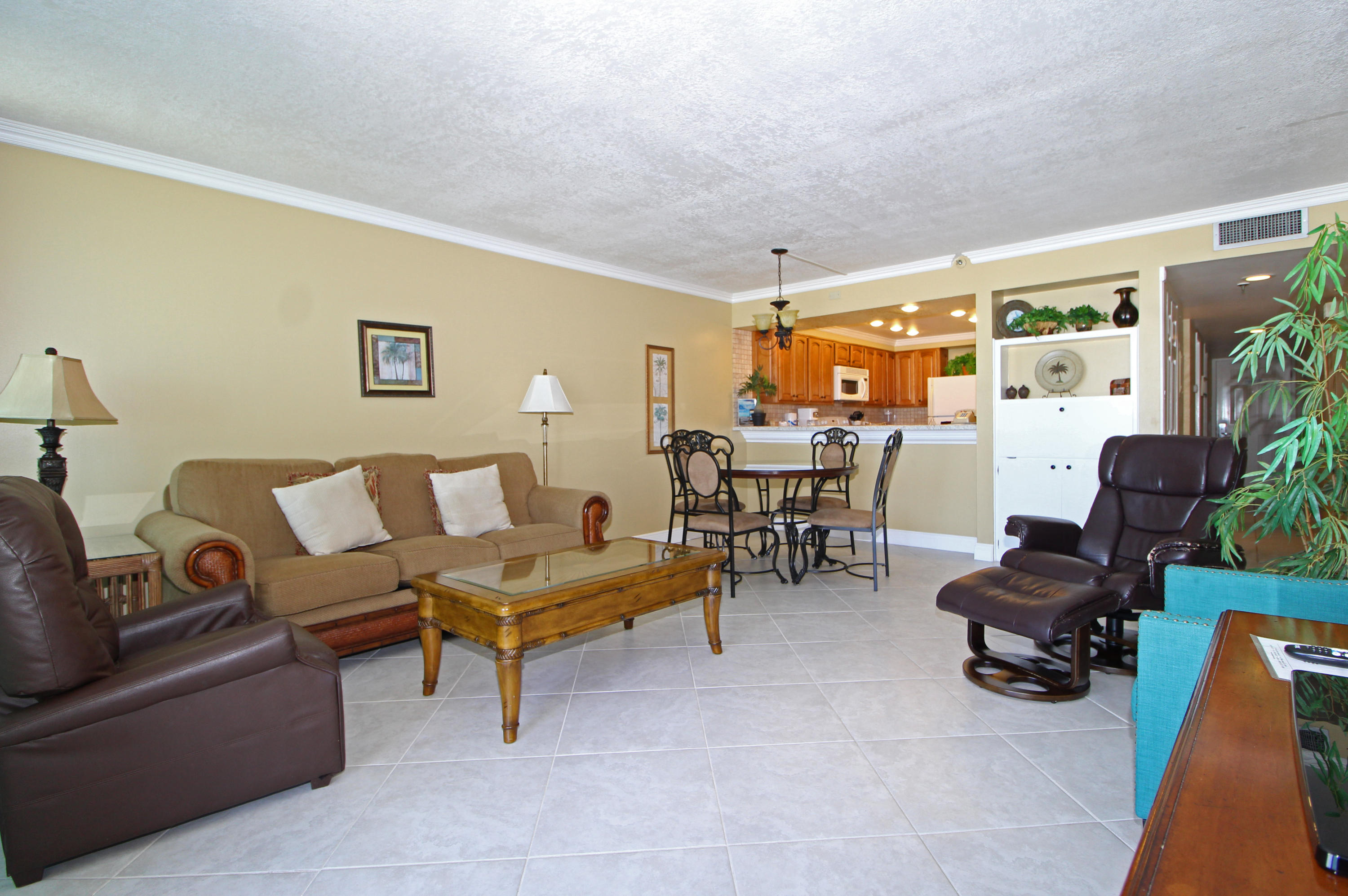 BREAKERS OF FWB PH 1 - Residential