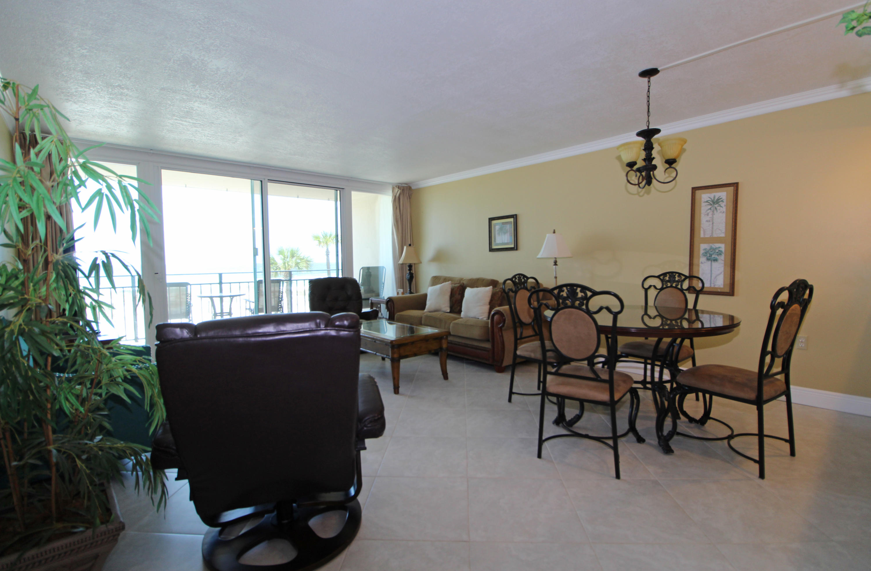 BREAKERS OF FWB PH 1 - Residential