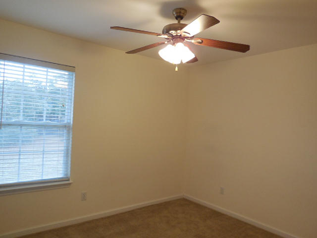 OAKWOOD LAKES ESTATES - Residential