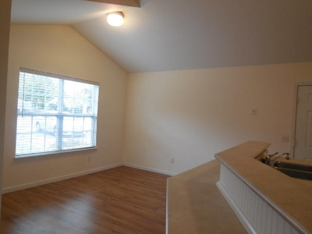 OAKWOOD LAKES ESTATES - Residential