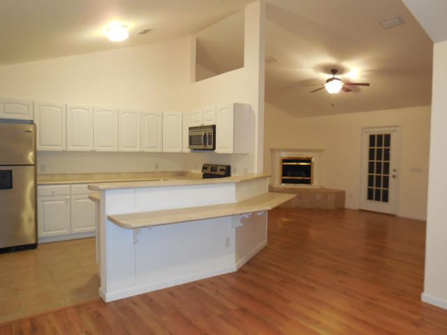 OAKWOOD LAKES ESTATES - Residential