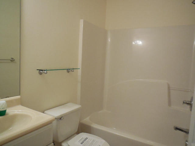 OAKWOOD LAKES ESTATES - Residential