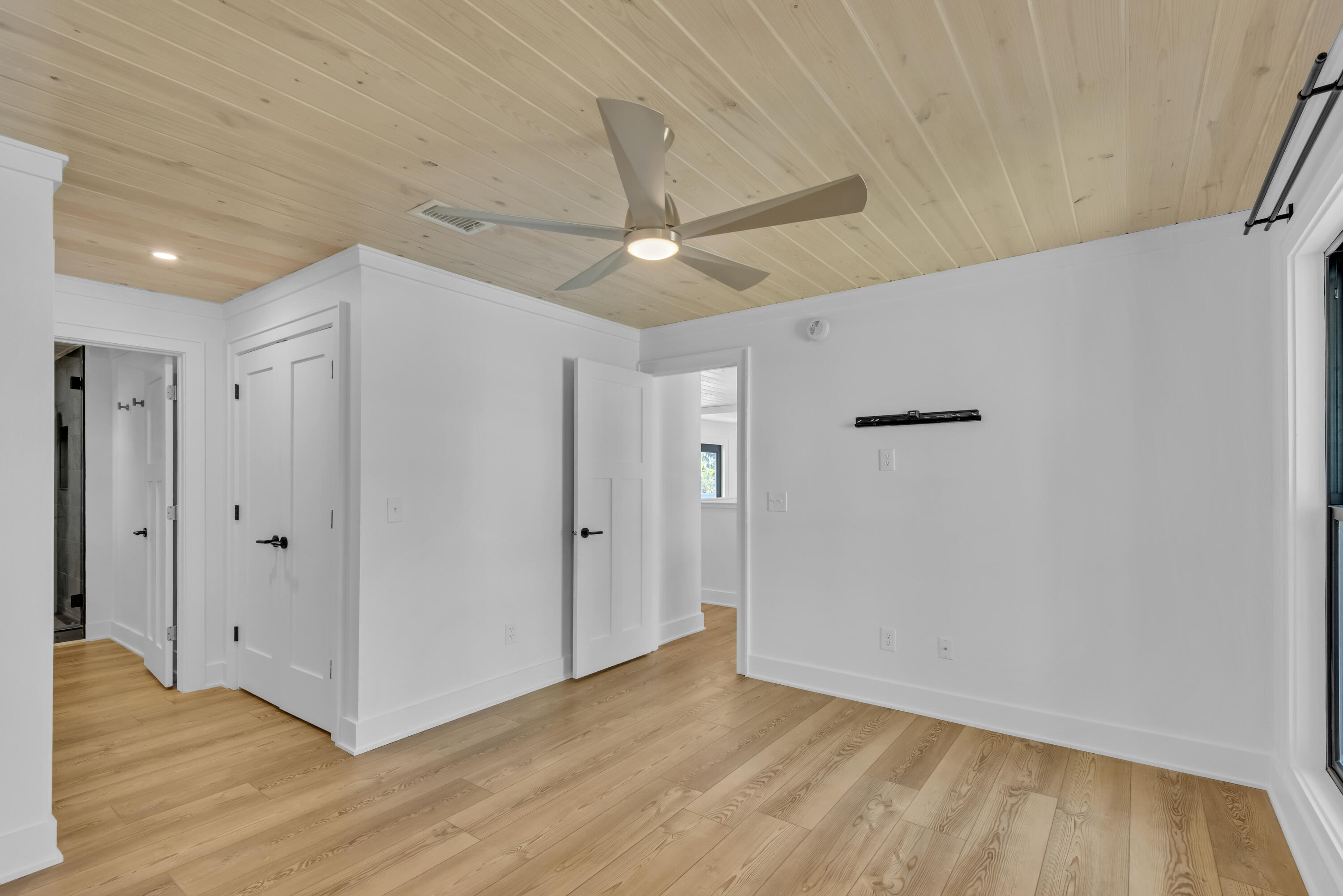 SEA DUNES - Residential