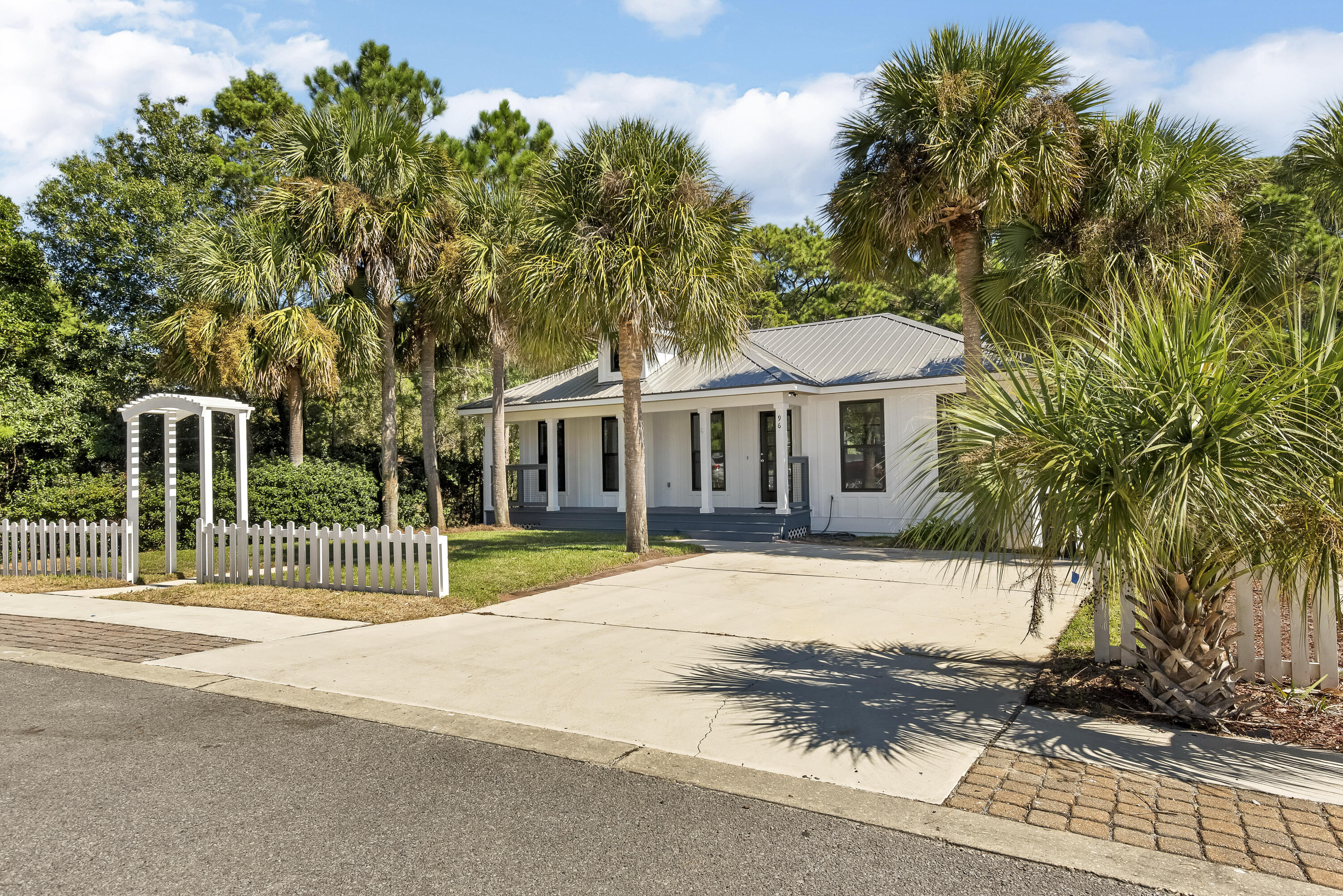 SEA DUNES - Residential