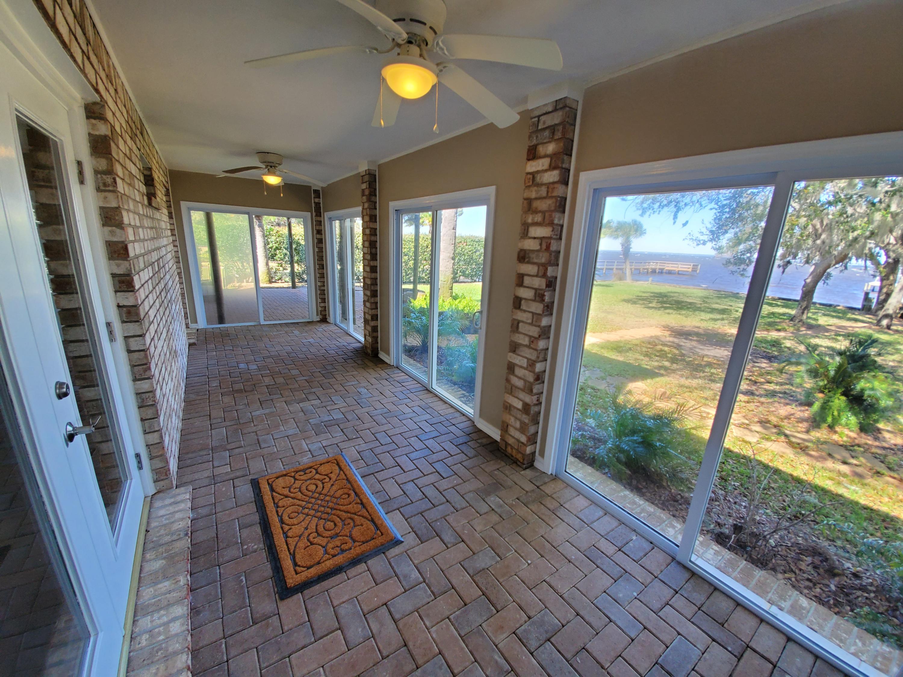 BAYSIDE - Residential