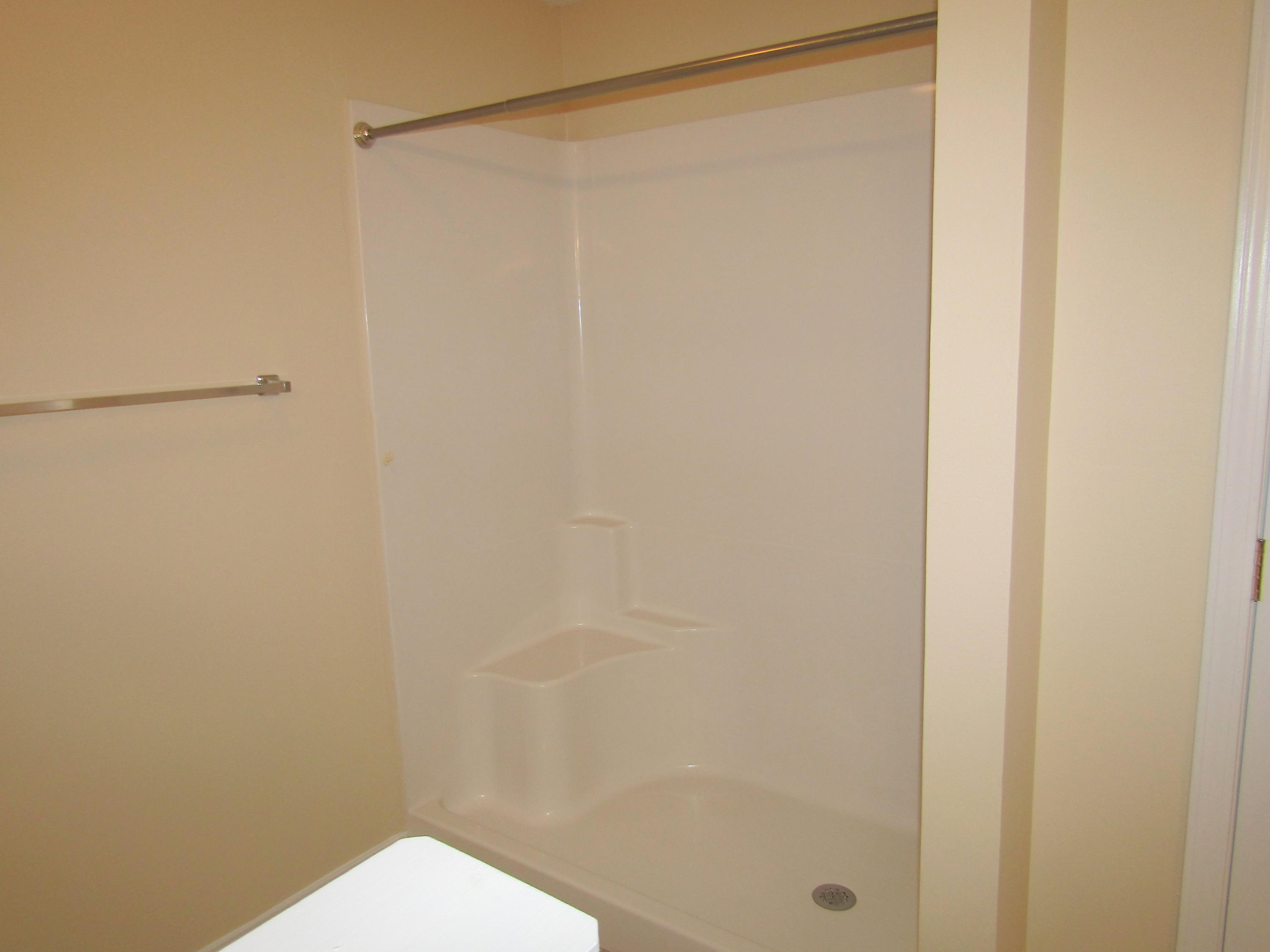 BROOKE ESTATES PH I - Residential