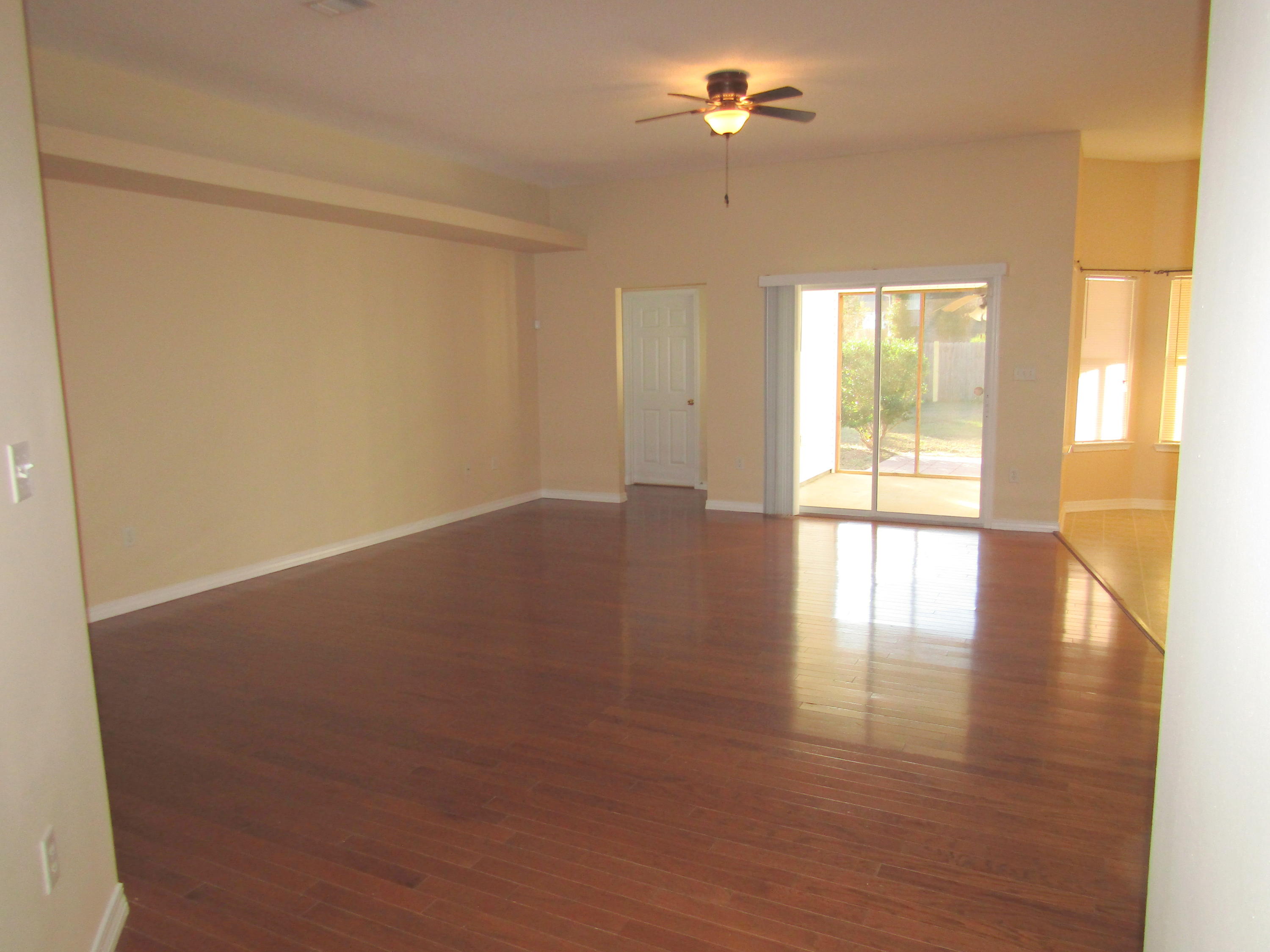 BROOKE ESTATES PH I - Residential