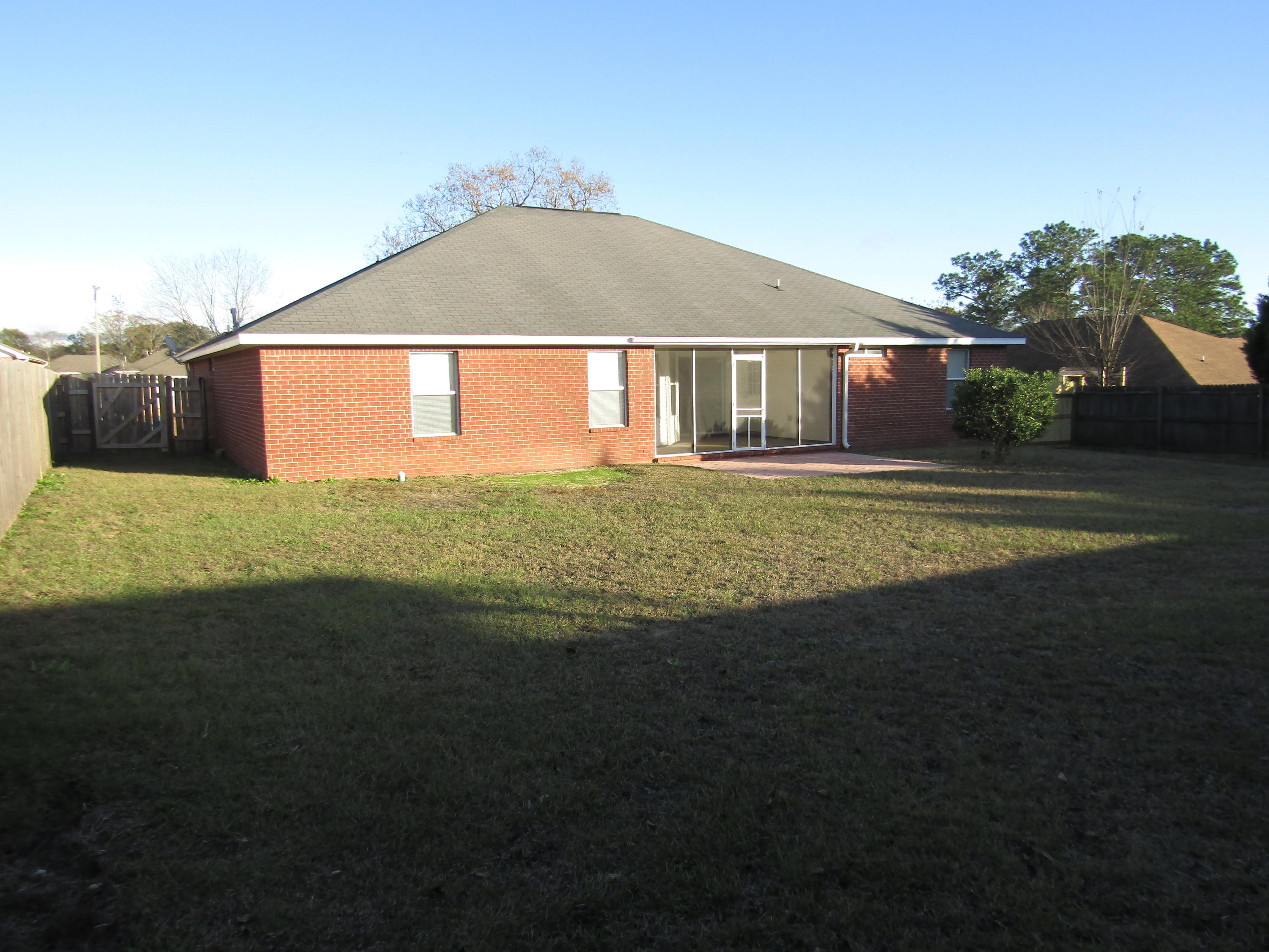 BROOKE ESTATES PH I - Residential