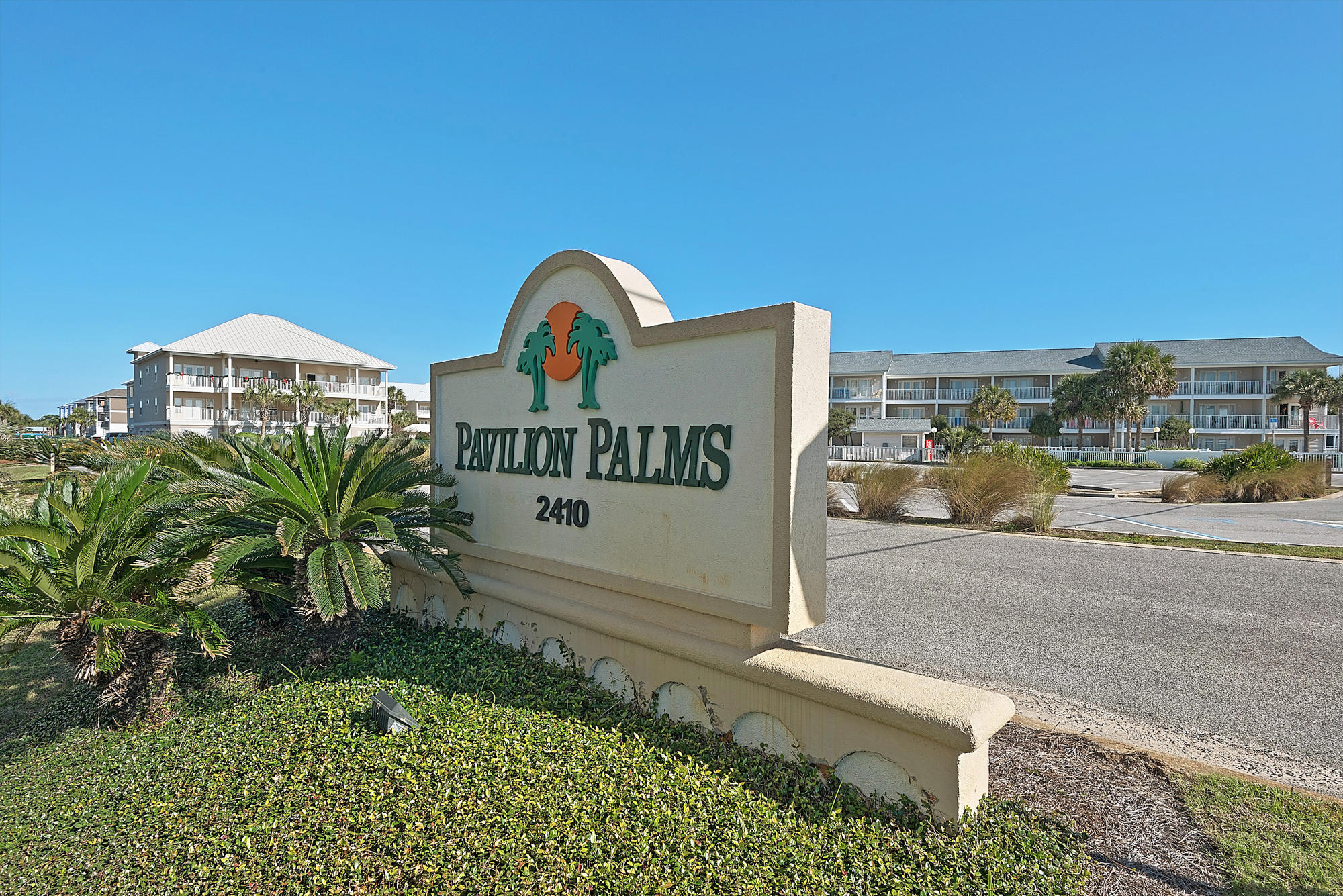 PAVILION PALMS - Residential
