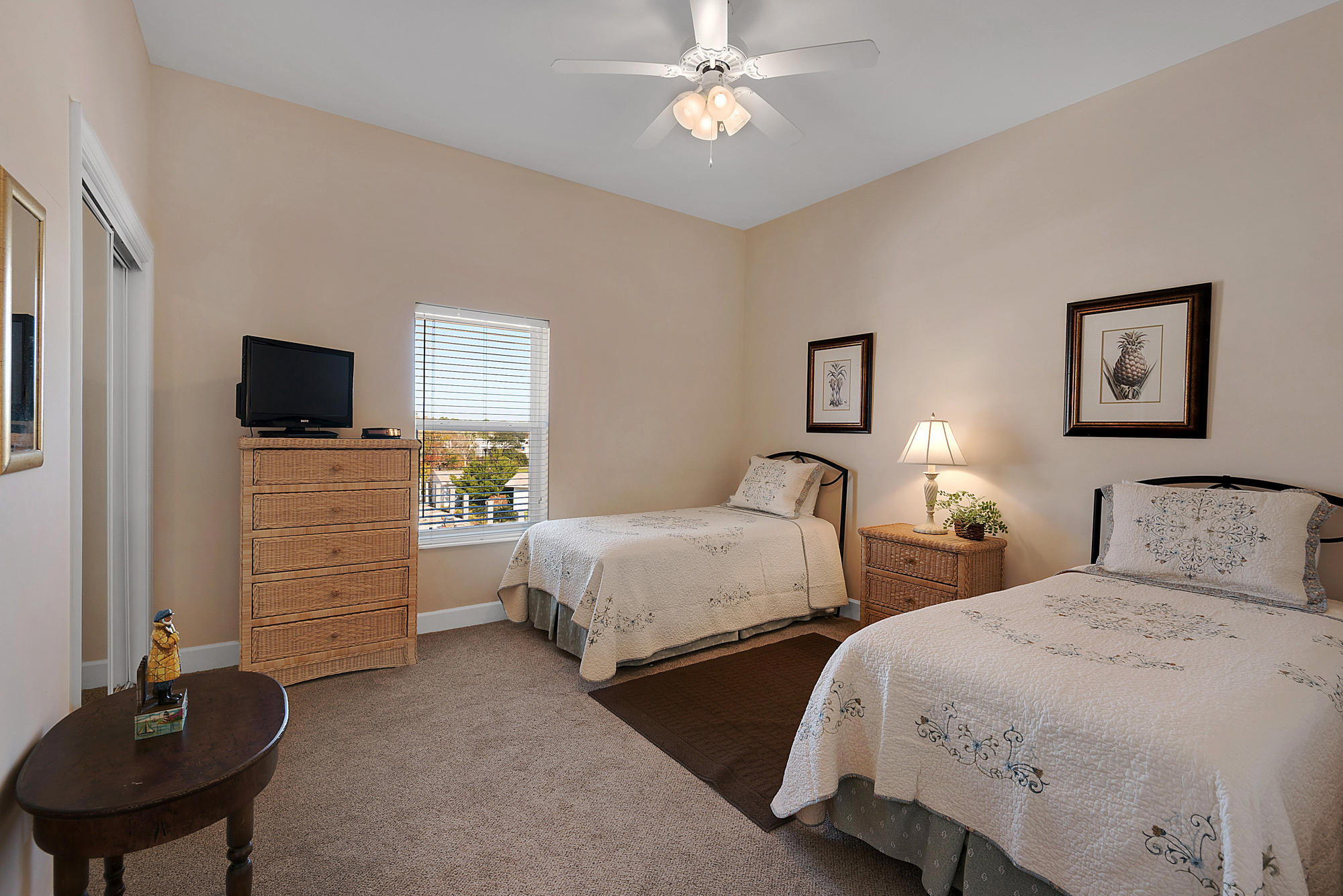 PAVILION PALMS - Residential