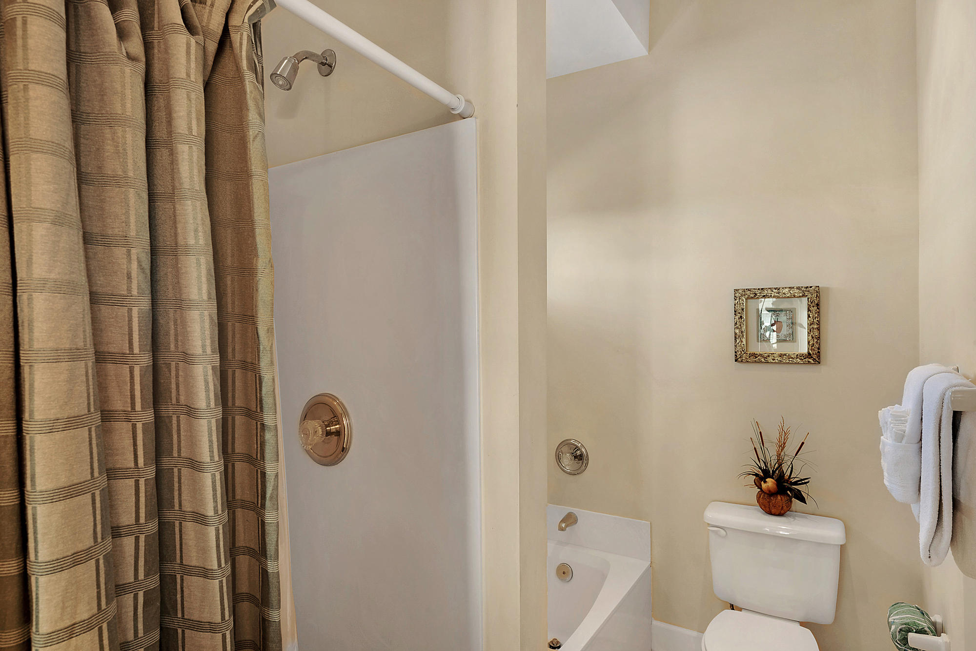 PAVILION PALMS - Residential