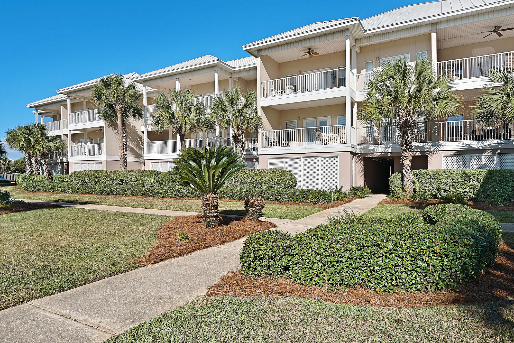 PAVILION PALMS - Residential