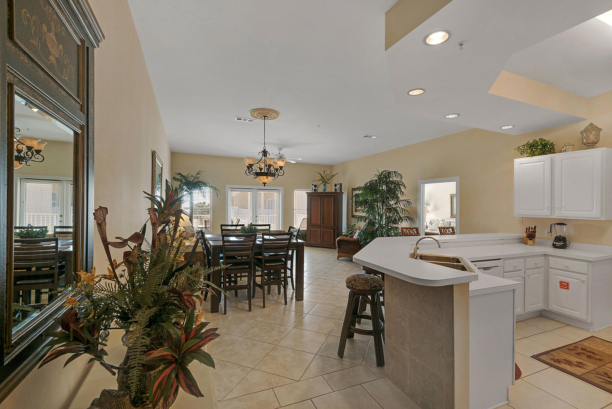 PAVILION PALMS - Residential