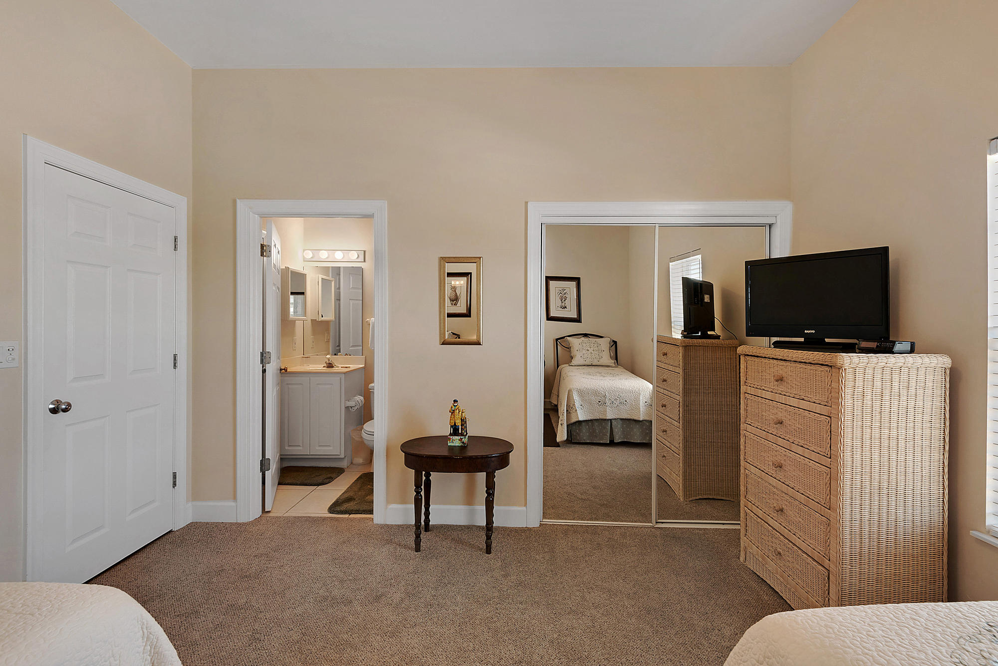 PAVILION PALMS - Residential