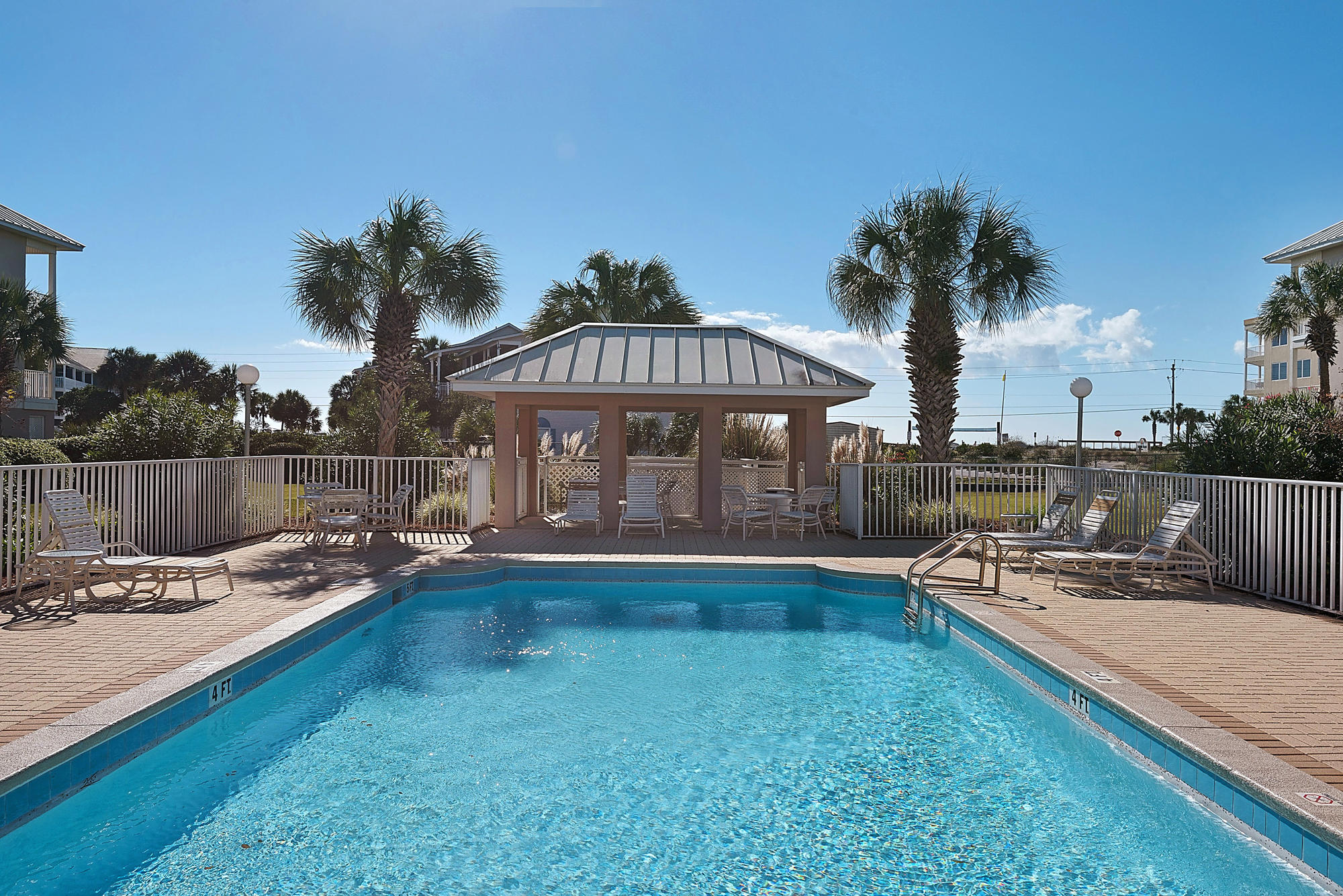 PAVILION PALMS - Residential