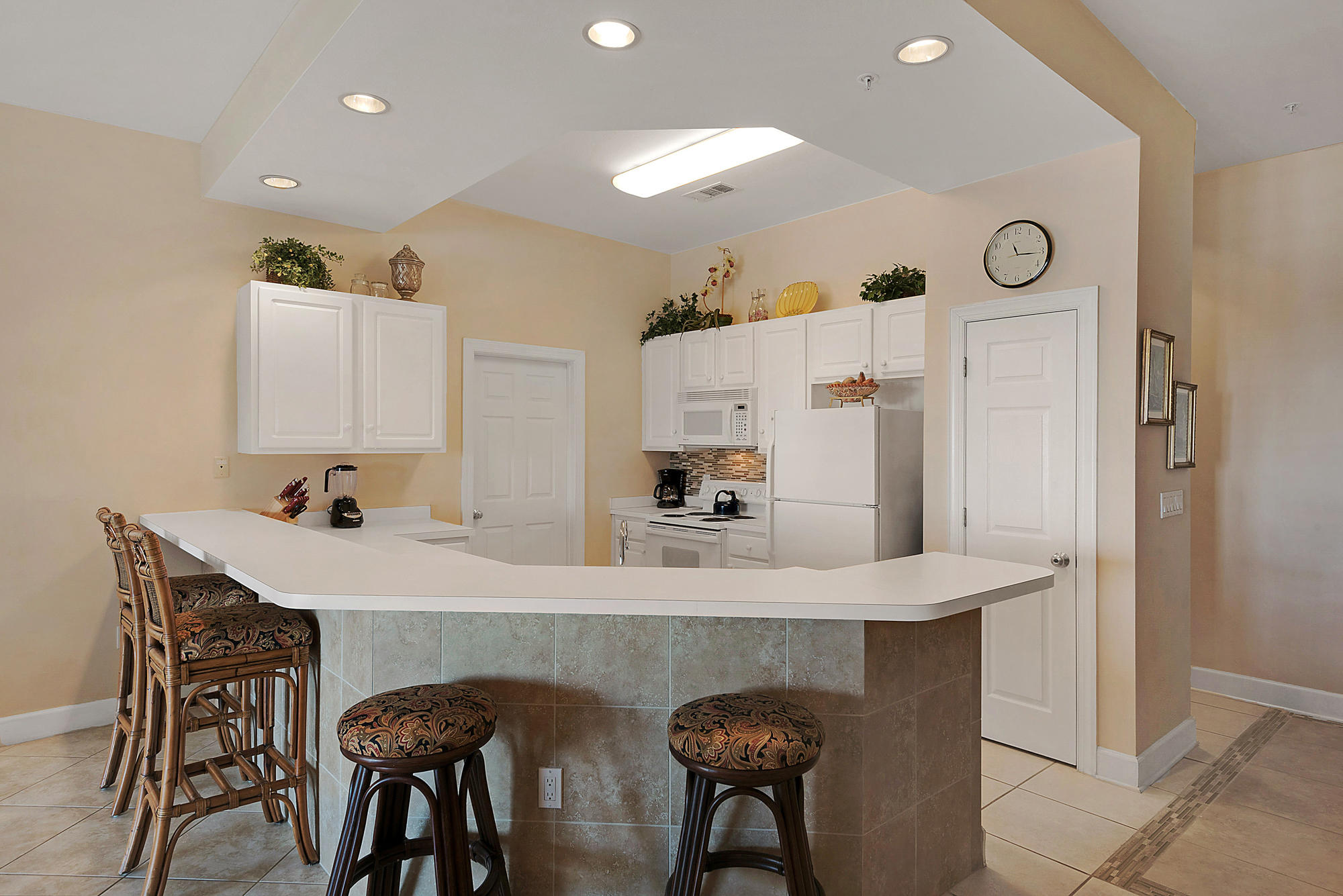 PAVILION PALMS - Residential