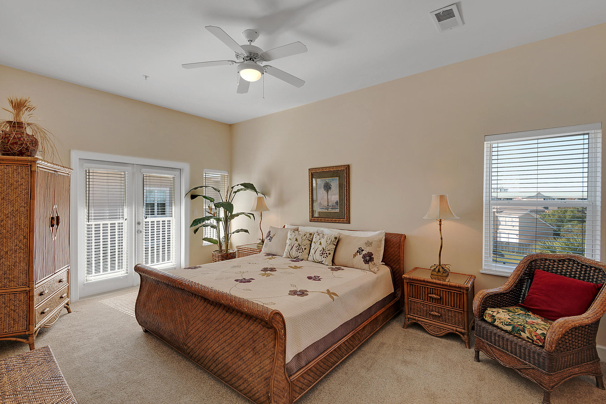 PAVILION PALMS - Residential